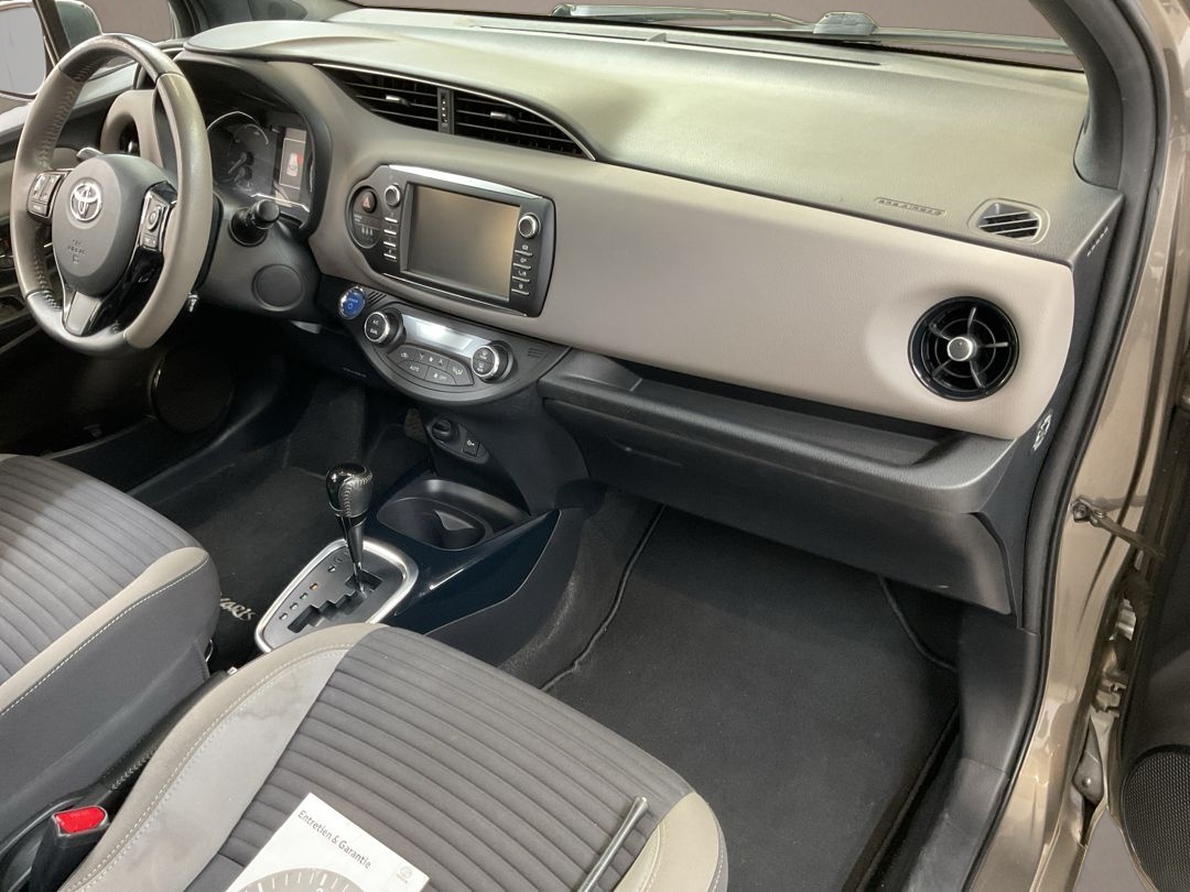 TOYOTA Yaris 1.5 VVT-i Hybrid Style e-CVT-image-6