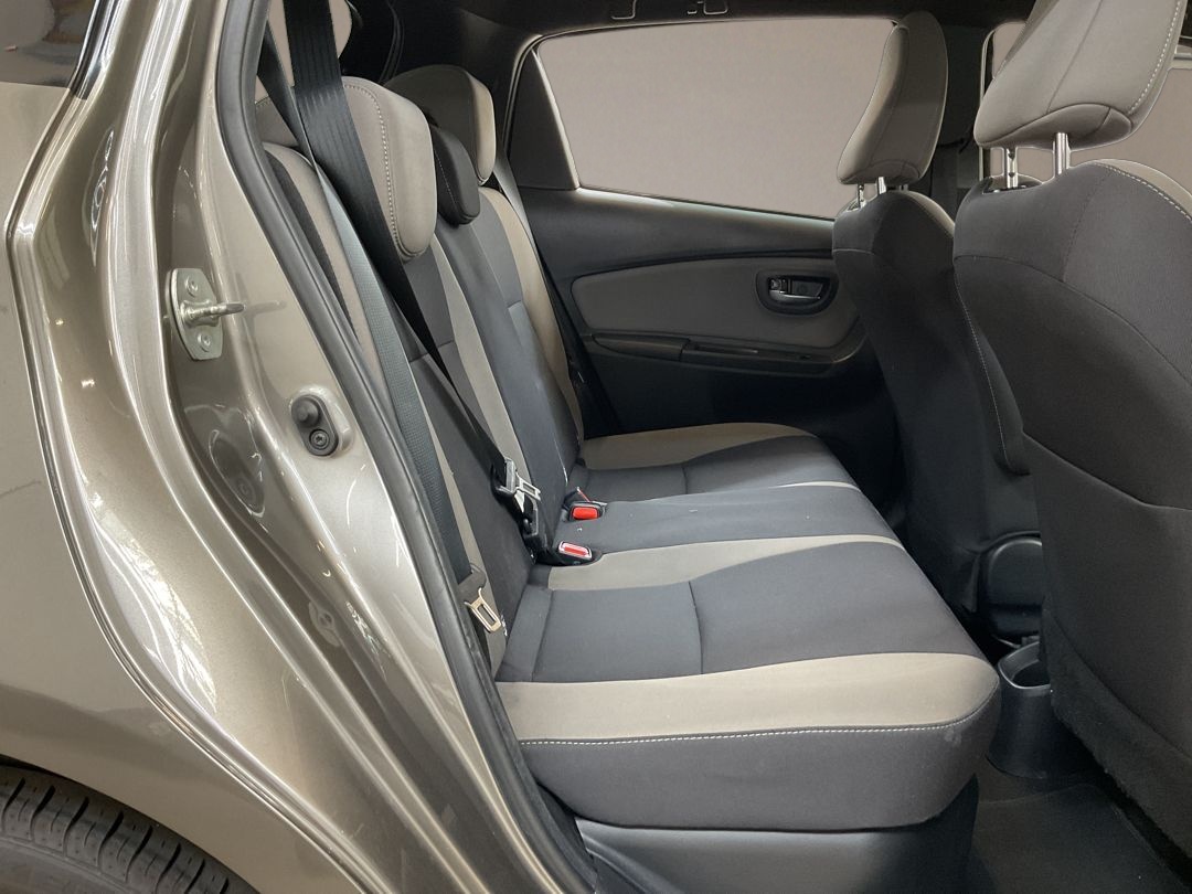 TOYOTA Yaris 1.5 VVT-i Hybrid Style e-CVT-image-7