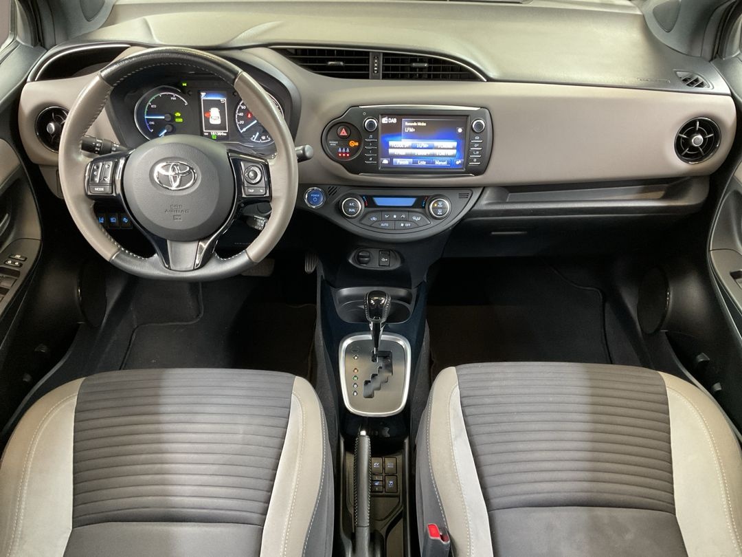 TOYOTA Yaris 1.5 VVT-i Hybrid Style e-CVT-image-4