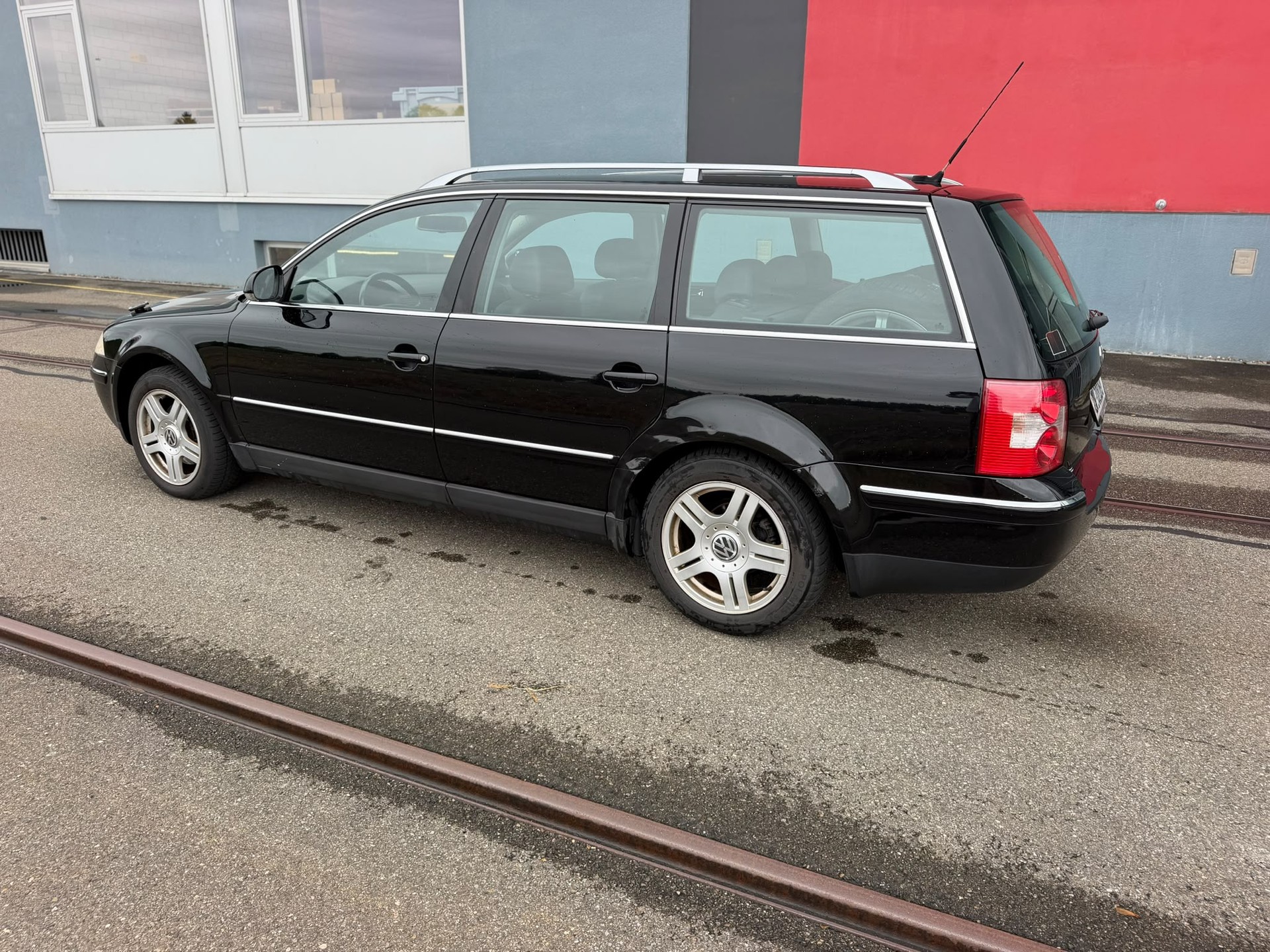 VW Passat Variant 1.9 TDI Highline Automat-image-7