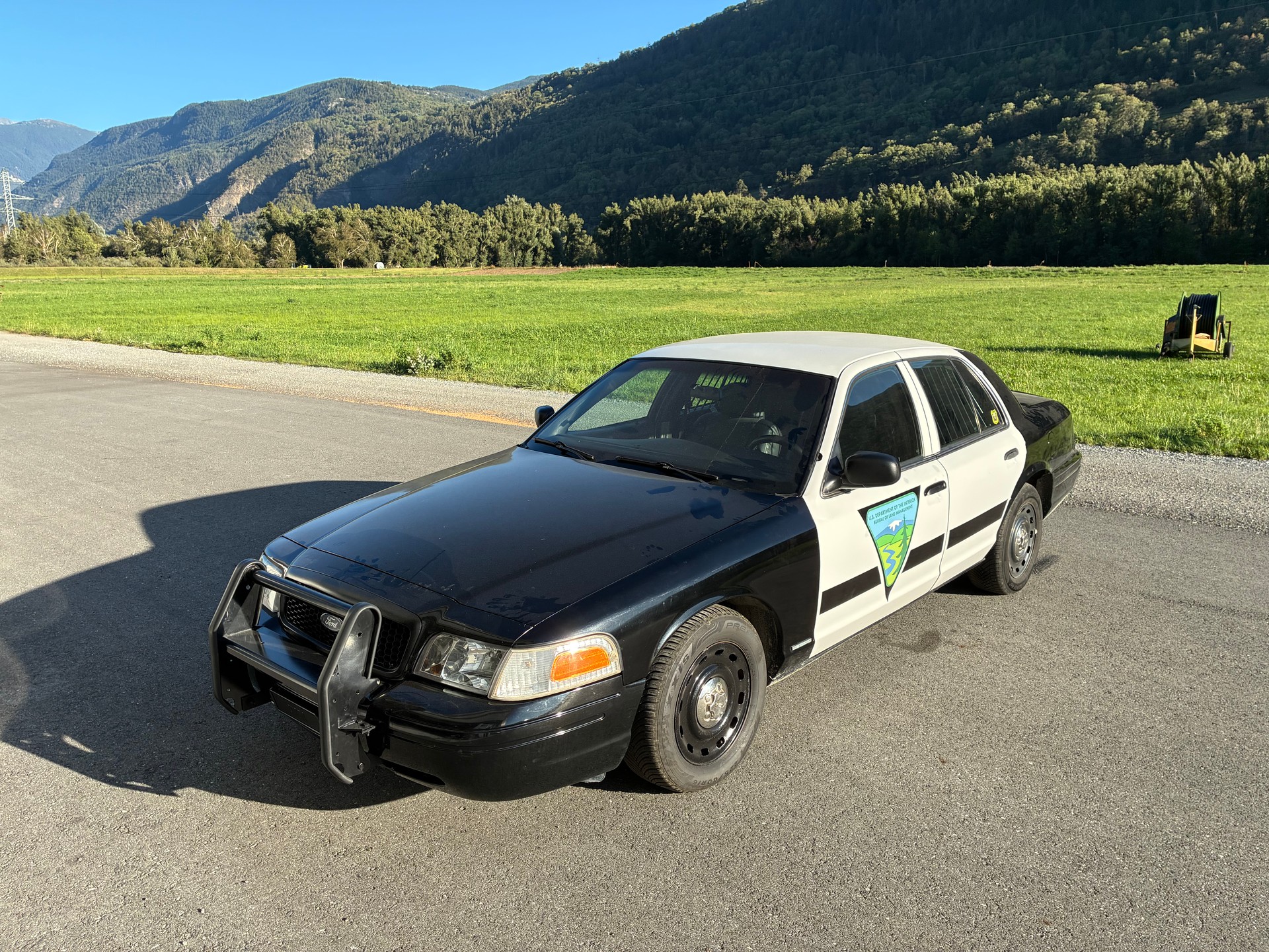 FORD P71 Police Interceptor-image-0