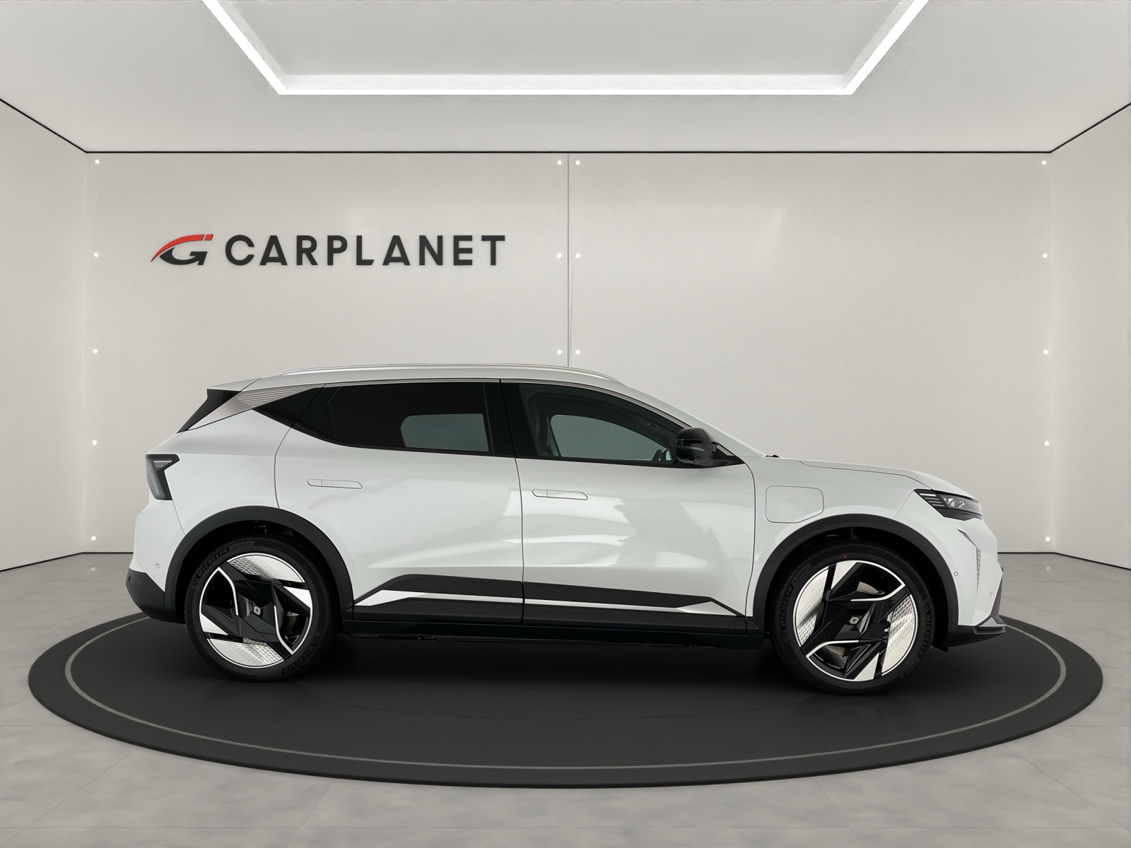 RENAULT Scénic E-Tech iconic-image-4