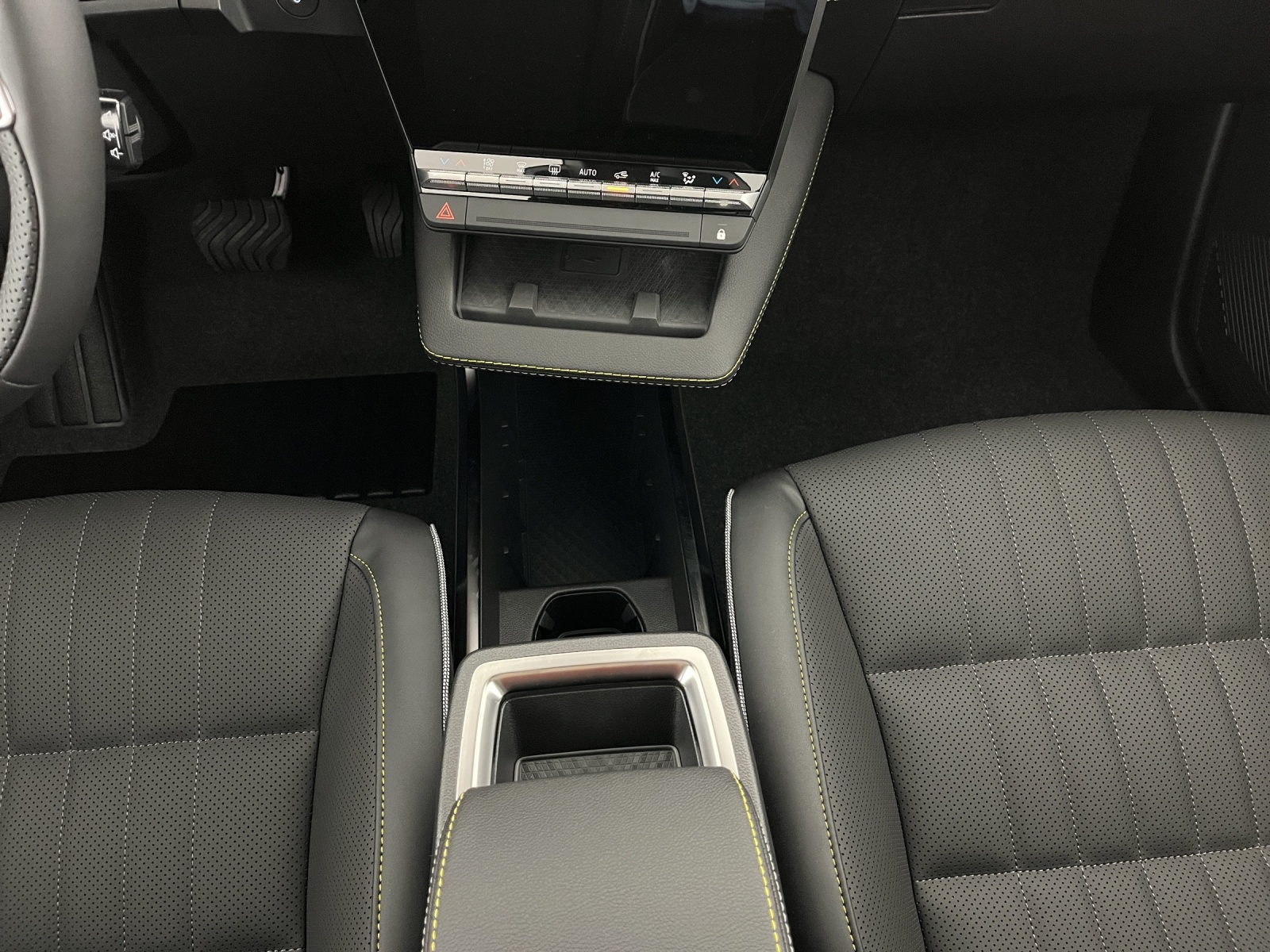 RENAULT Scénic E-Tech iconic-image-13