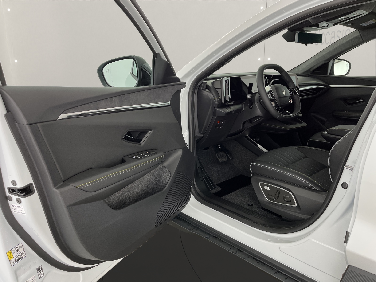 RENAULT Scénic E-Tech iconic-image-6