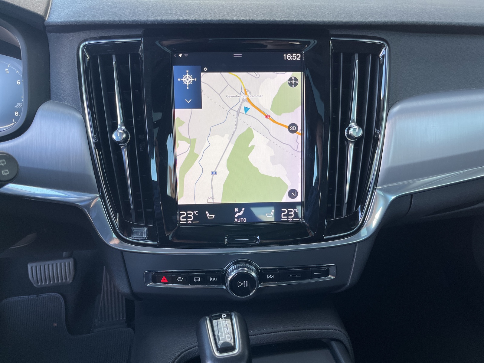 VOLVO V90 Cross Country T6 AWD Geartronic-image-10