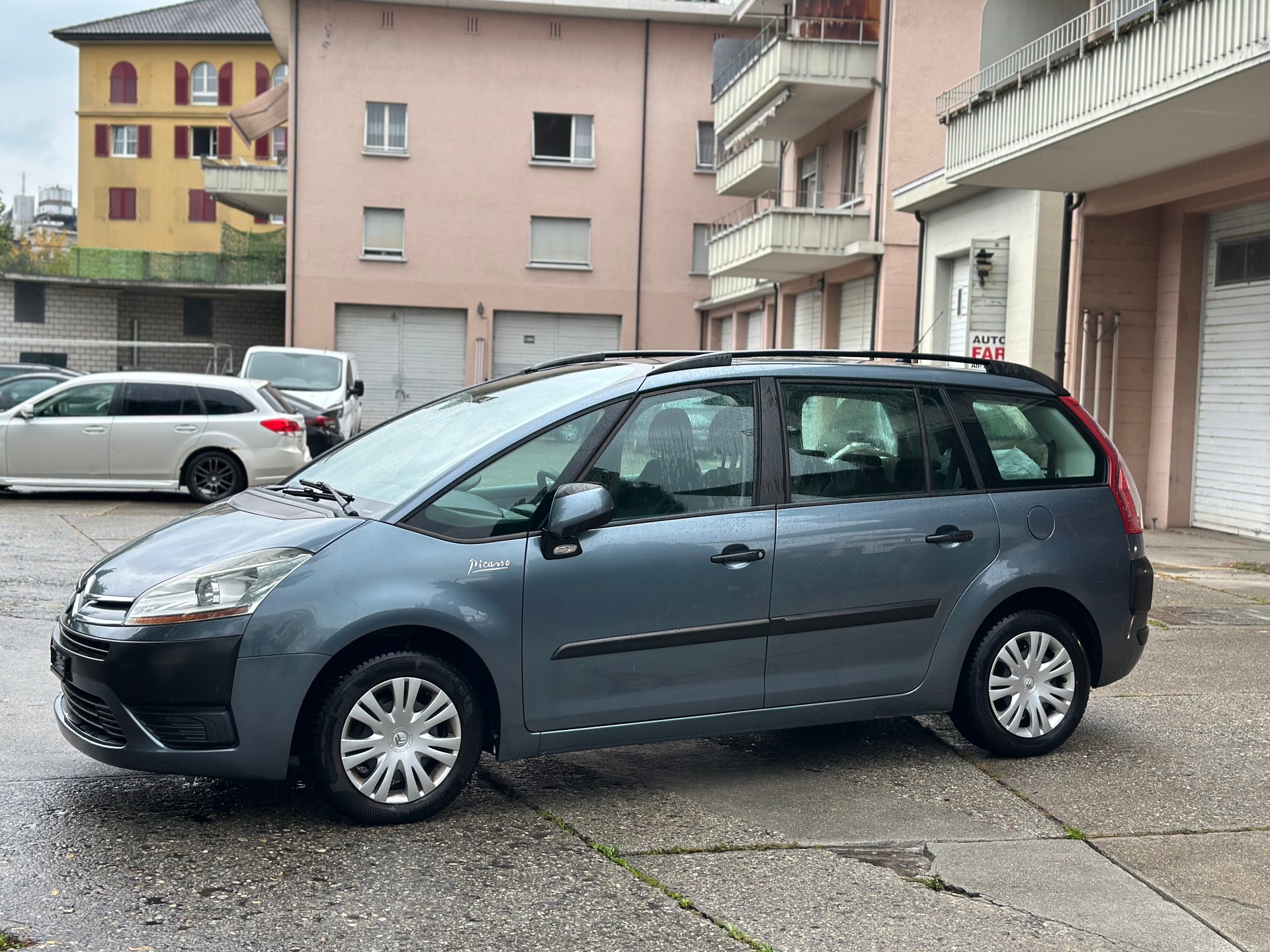 CITROEN Grand C4 Picasso 1.6 HDI 16V Dynamique-image-4