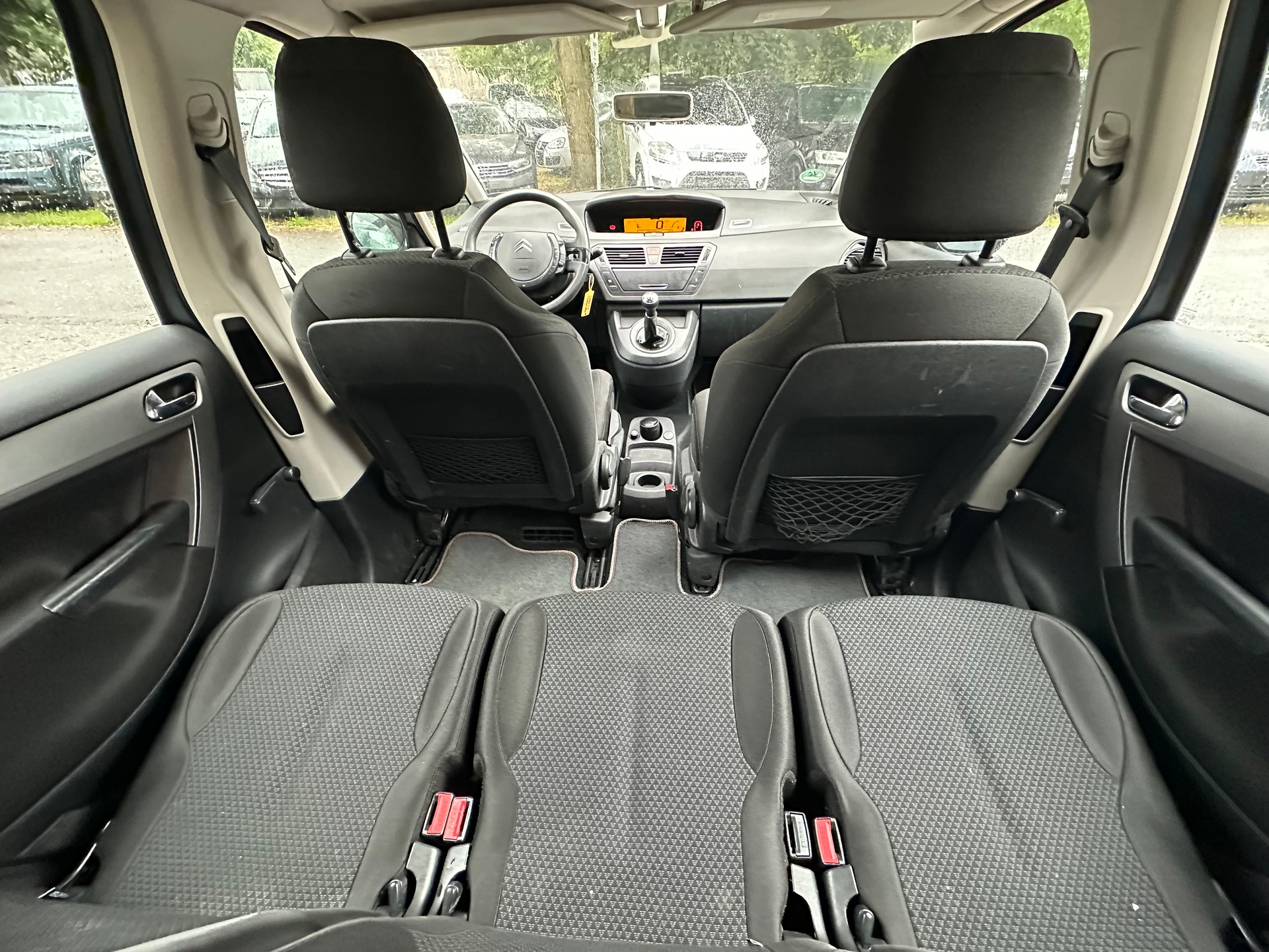 CITROEN Grand C4 Picasso 1.6 HDI 16V Dynamique-image-6