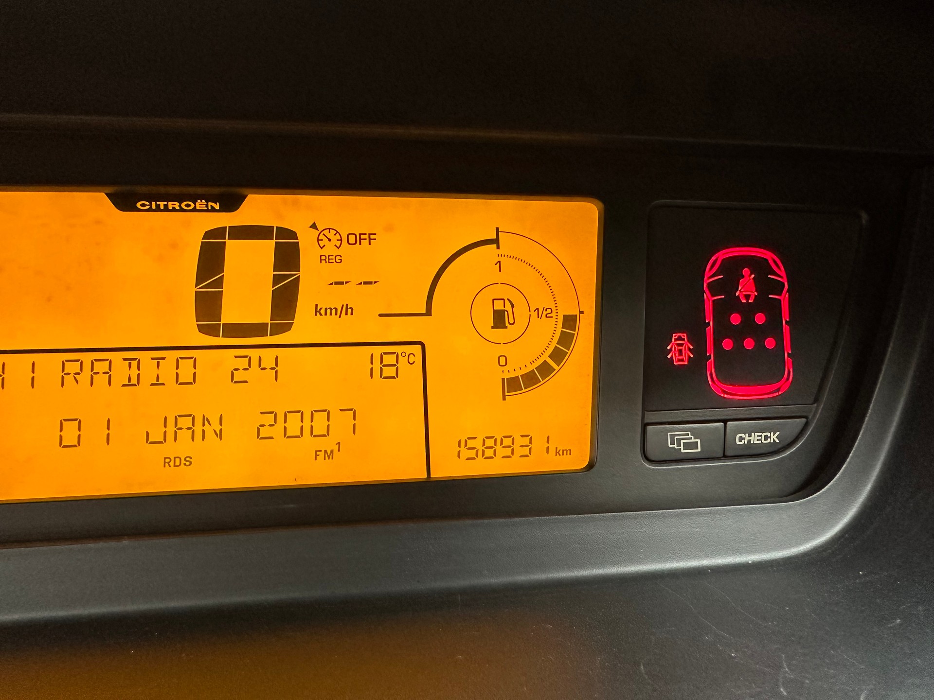CITROEN Grand C4 Picasso 1.6 HDI 16V Dynamique-image-11