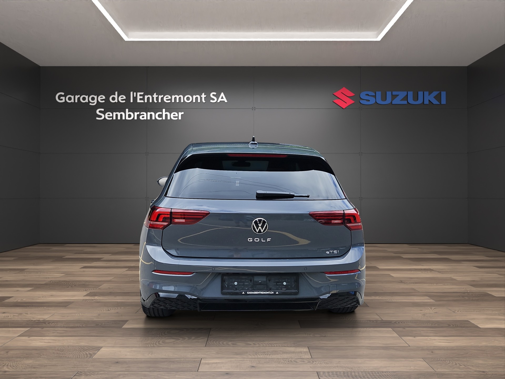 VW Golf 1.5 e TSI mHEV R-Line DSG-image-4