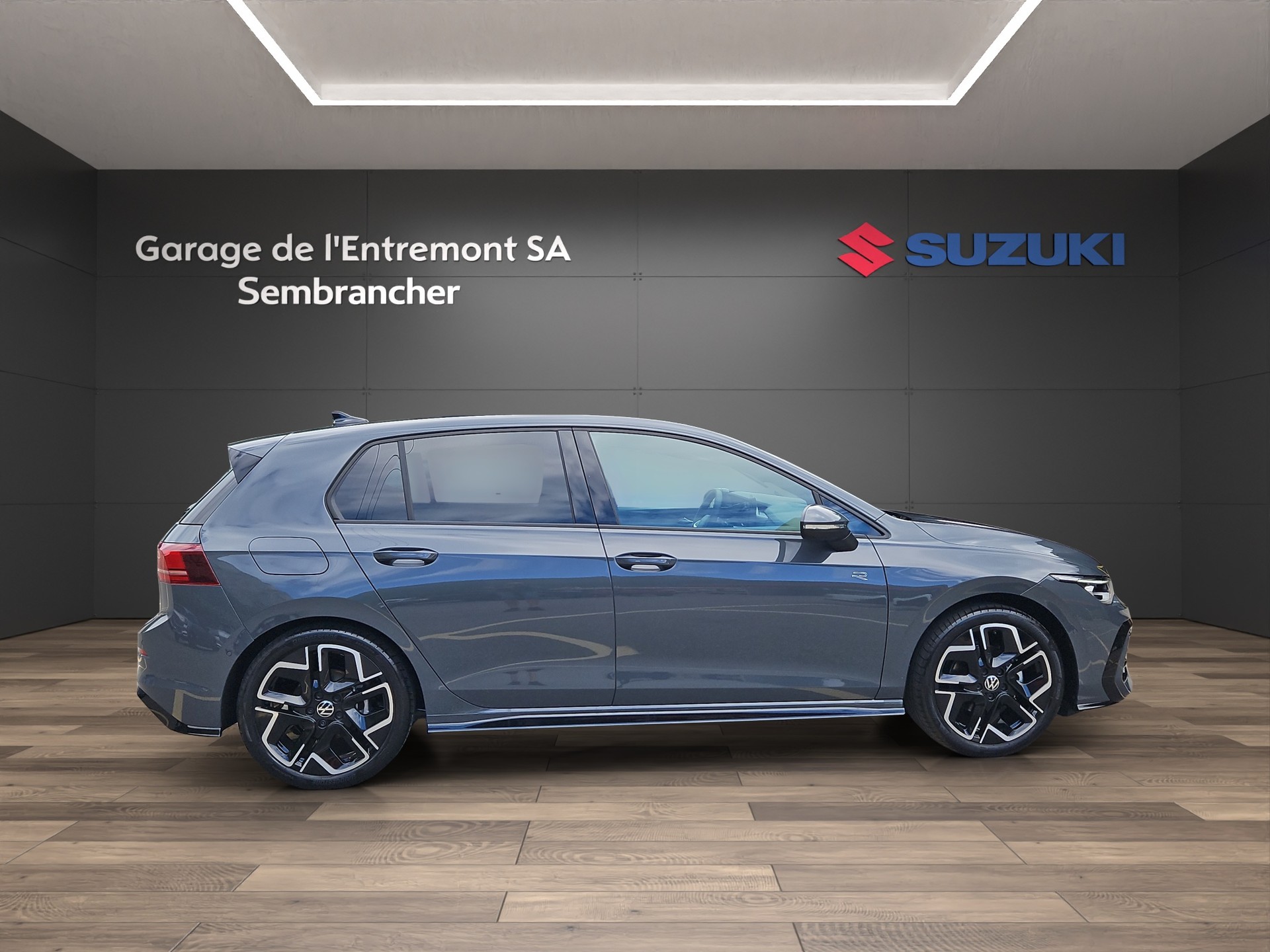 VW Golf 1.5 e TSI mHEV R-Line DSG-image-6