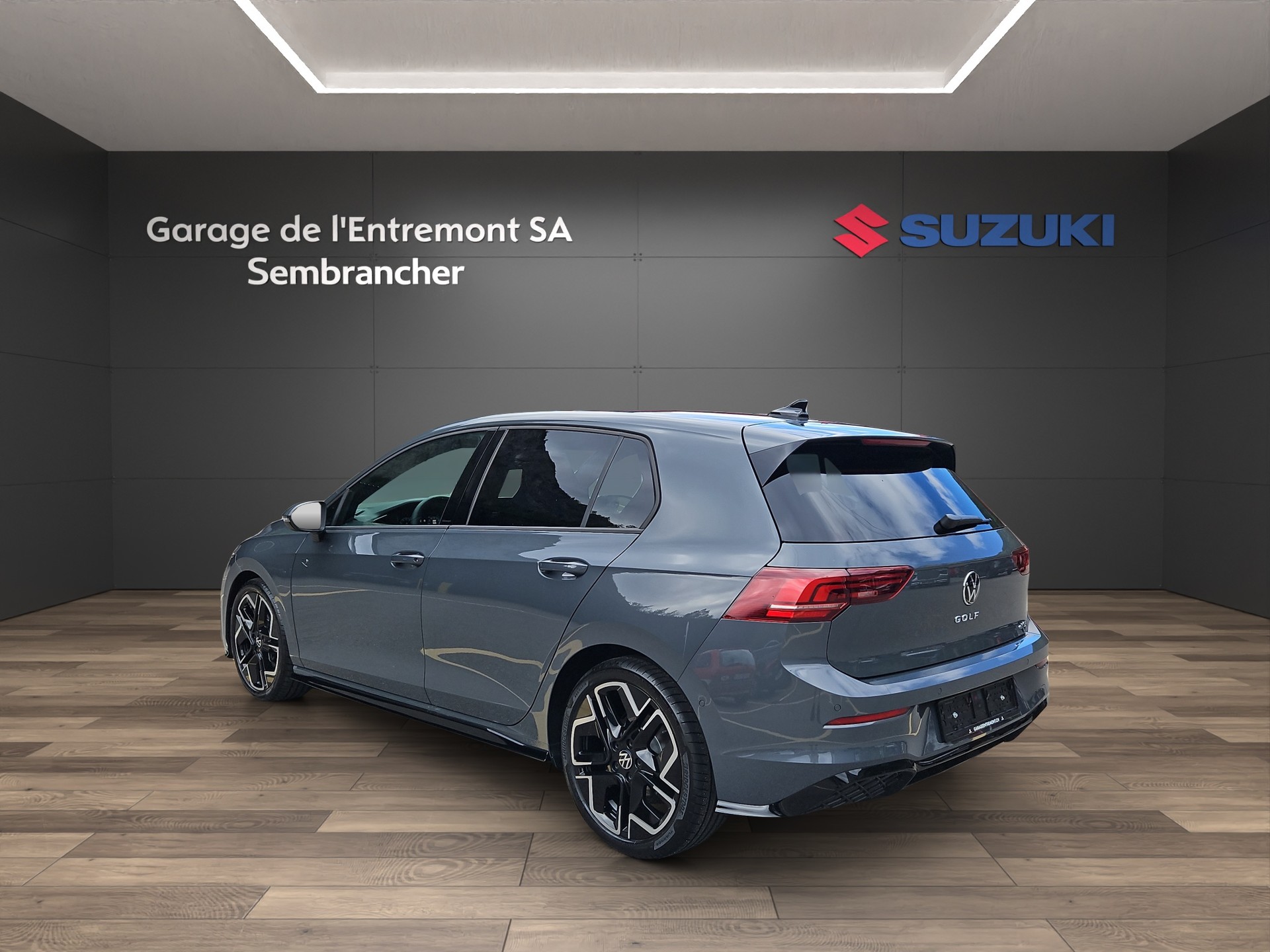 VW Golf 1.5 e TSI mHEV R-Line DSG-image-3