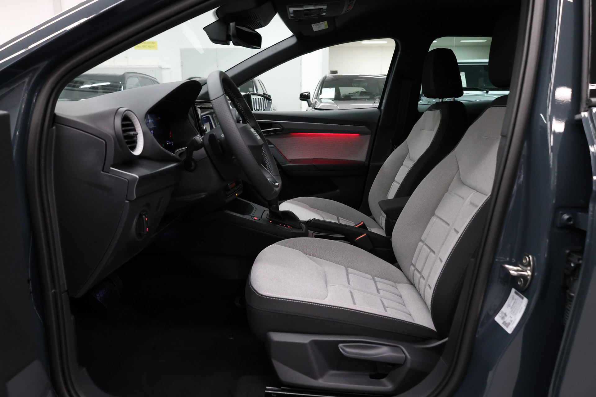 SEAT Ibiza 1.0 TSI 115 FR DSG-image-14