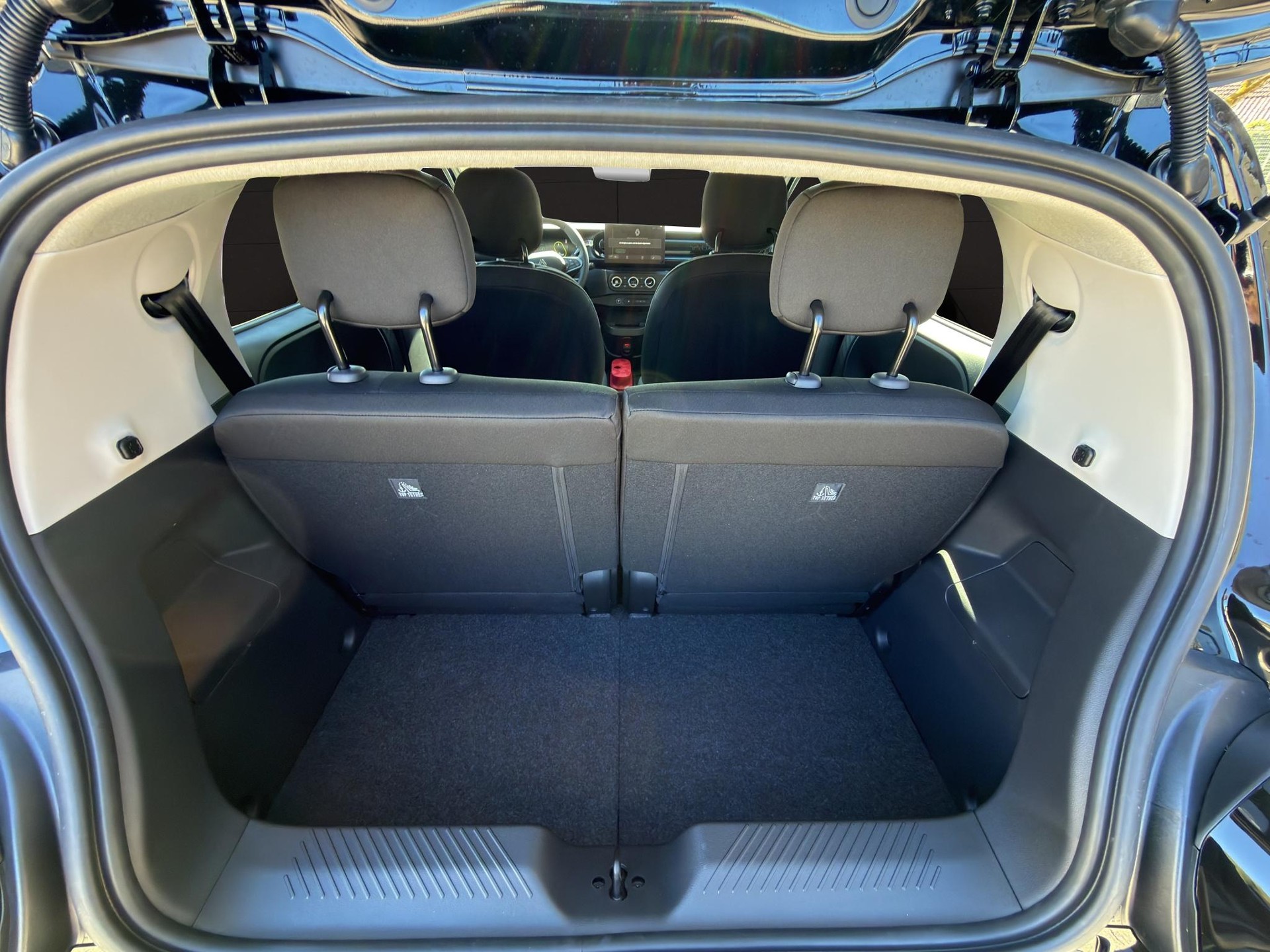 RENAULT Twingo E-Tech Urban Range techno-image-11