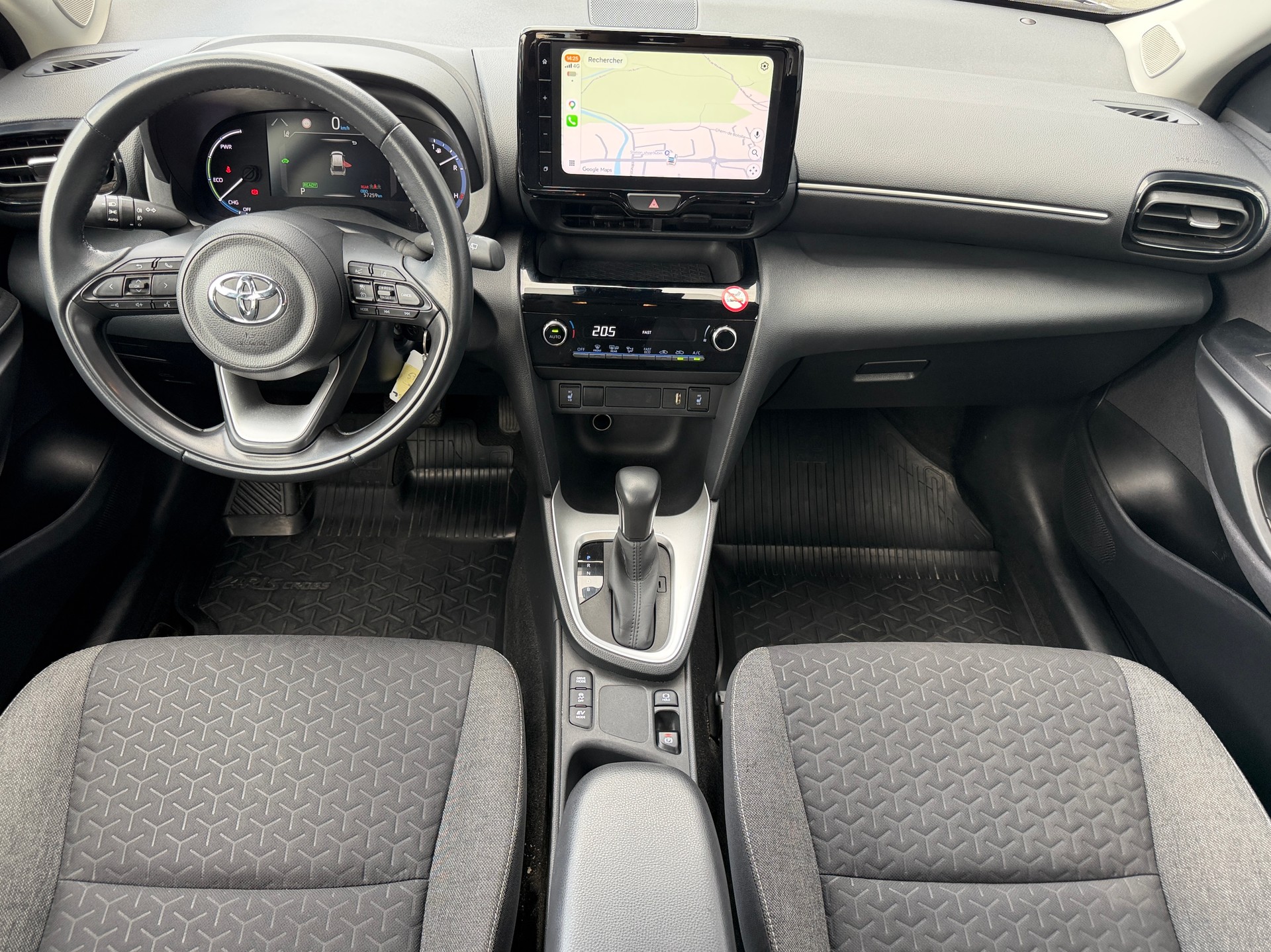 TOYOTA Yaris Cross 1.5 Comfort e-CVT-image-10