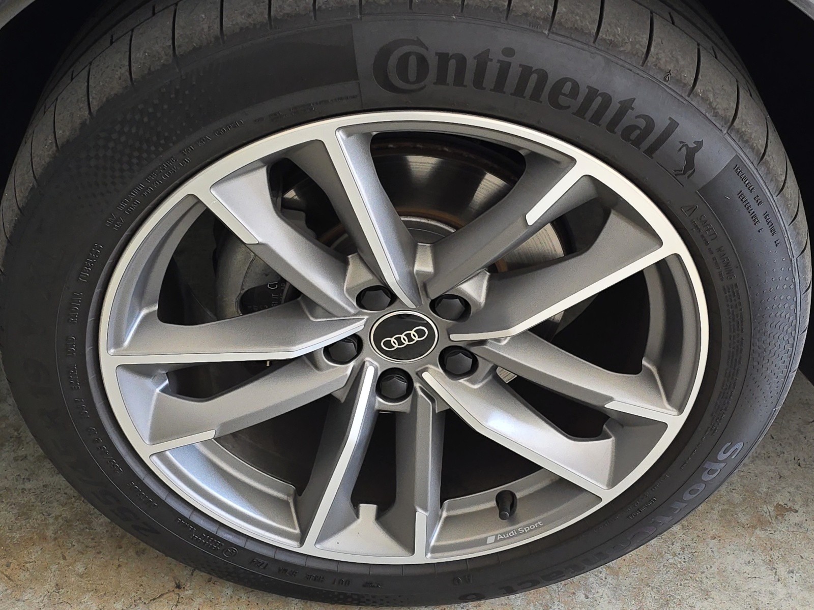 AUDI Q3 Sportback 35 TFSI S line S-tronic-image-8