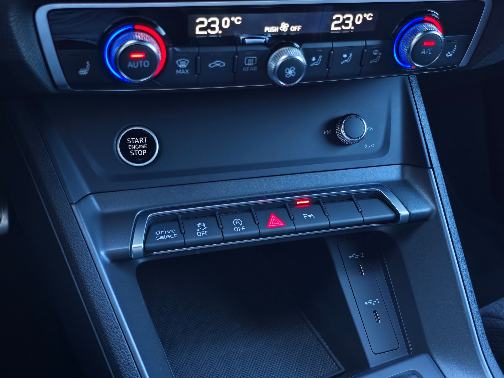 AUDI Q3 Sportback 35 TFSI S line S-tronic-image-27