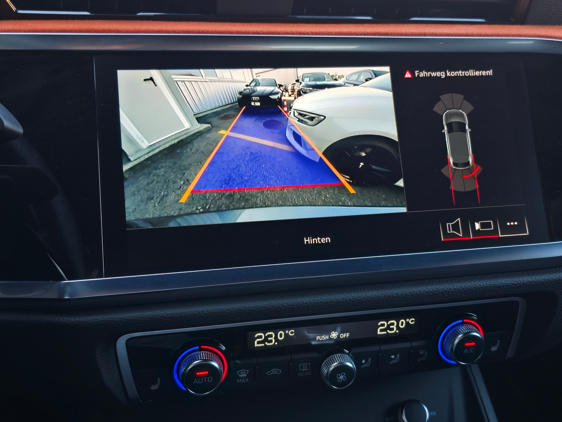 AUDI Q3 Sportback 35 TFSI S line S-tronic-image-22