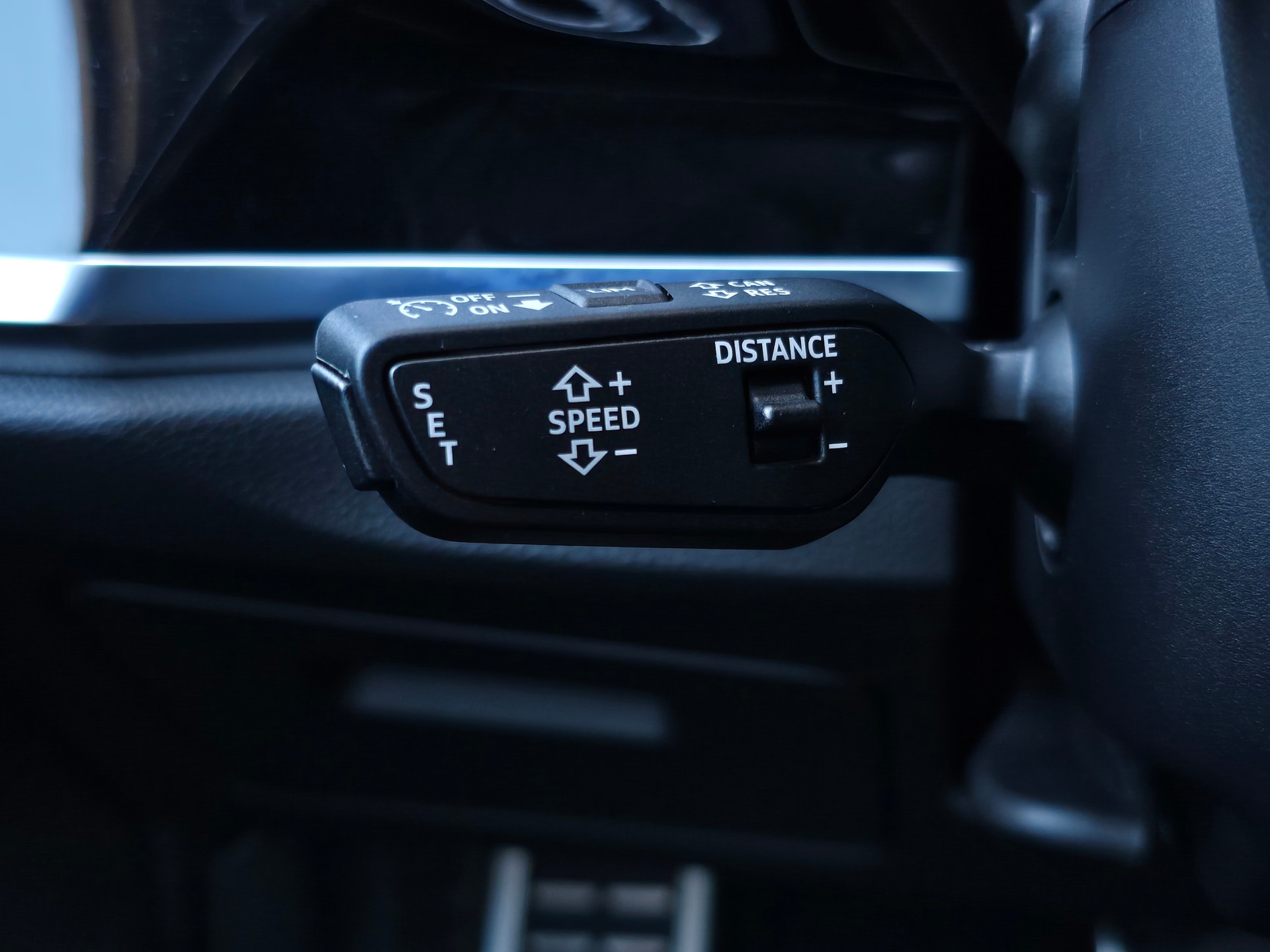 AUDI Q3 Sportback 35 TFSI S line S-tronic-image-28