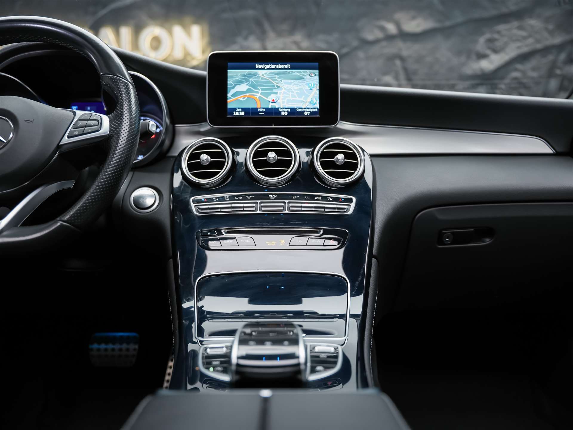 MERCEDES-BENZ GLC Coupé 250 AMG Line 4Matic 9G-Tronic *CH-Fahrzeug*Panorama*360° Kamera*Memory*-image-21