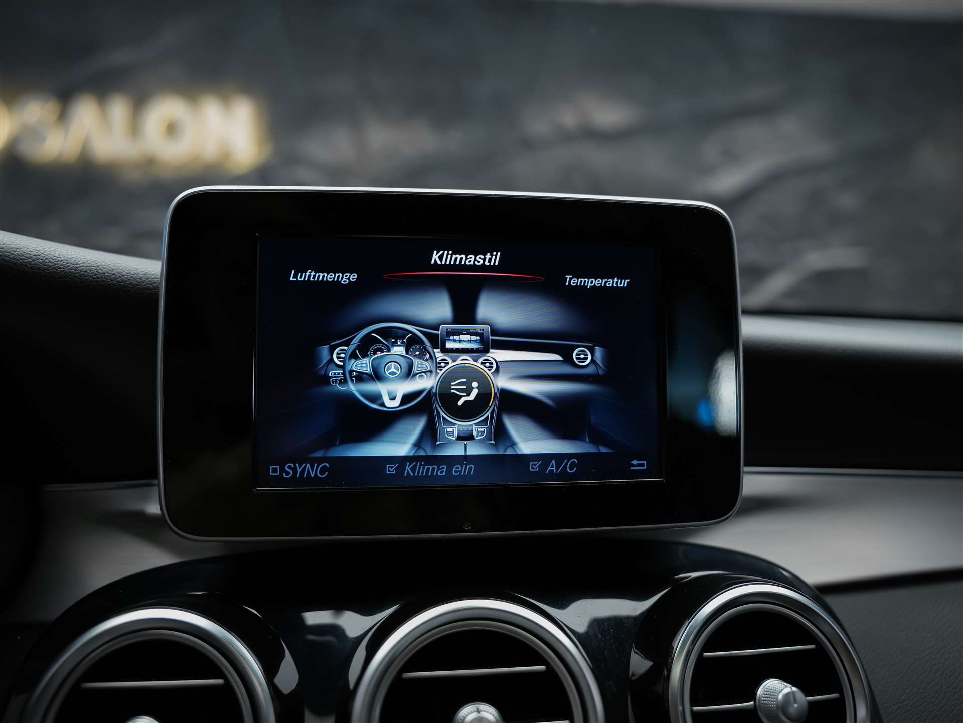 MERCEDES-BENZ GLC Coupé 250 AMG Line 4Matic 9G-Tronic *CH-Fahrzeug*Panorama*360° Kamera*Memory*-image-32