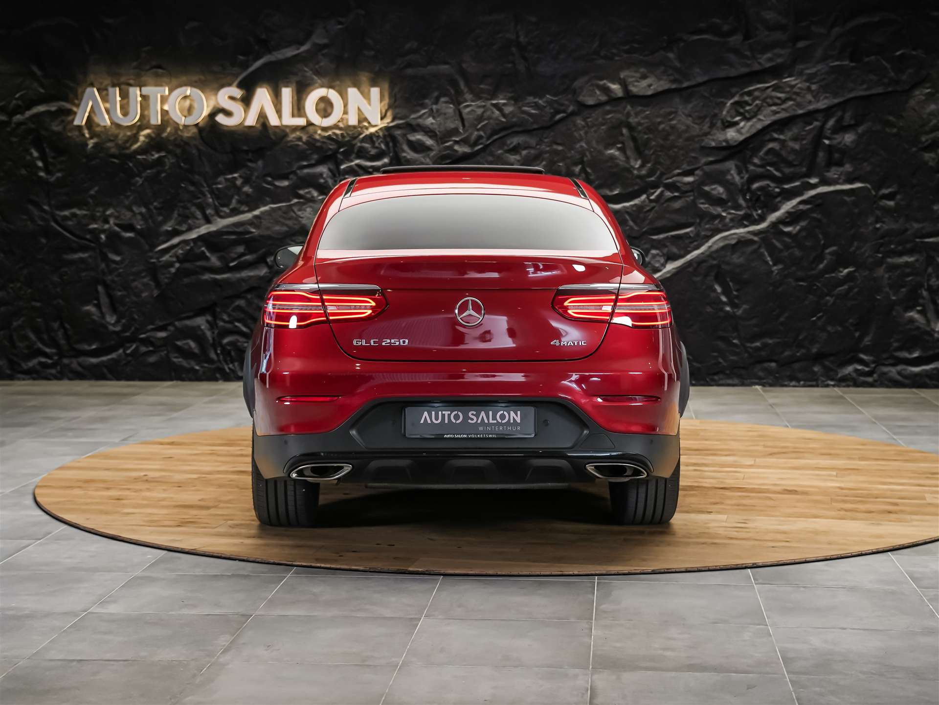 MERCEDES-BENZ GLC Coupé 250 AMG Line 4Matic 9G-Tronic *CH-Fahrzeug*Panorama*360° Kamera*Memory*-image-4