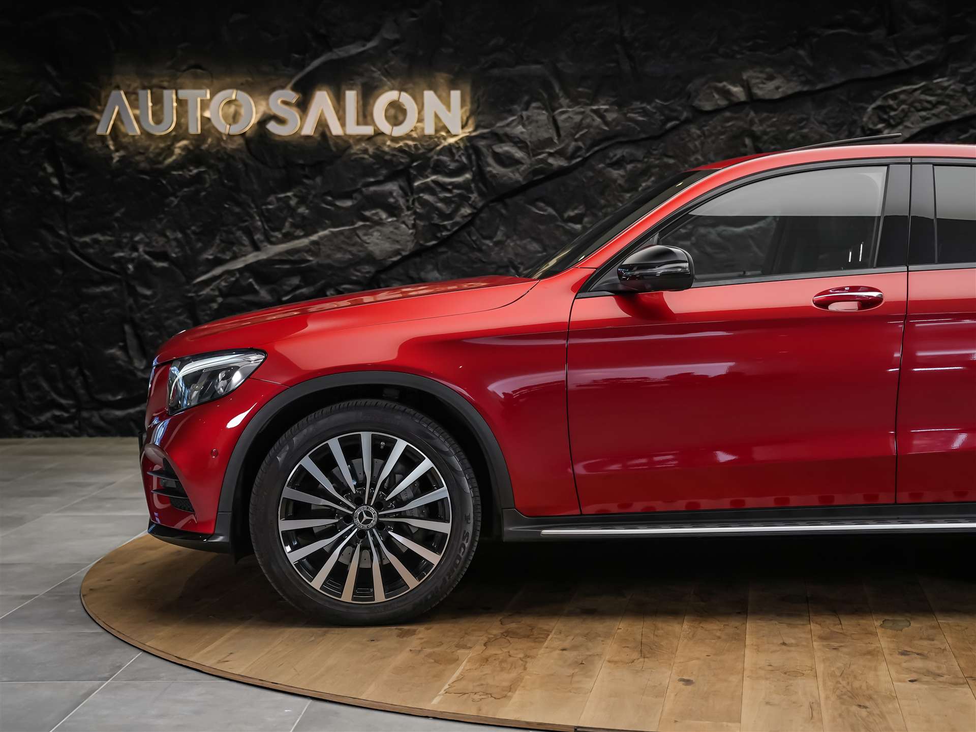 MERCEDES-BENZ GLC Coupé 250 AMG Line 4Matic 9G-Tronic *CH-Fahrzeug*Panorama*360° Kamera*Memory*-image-17