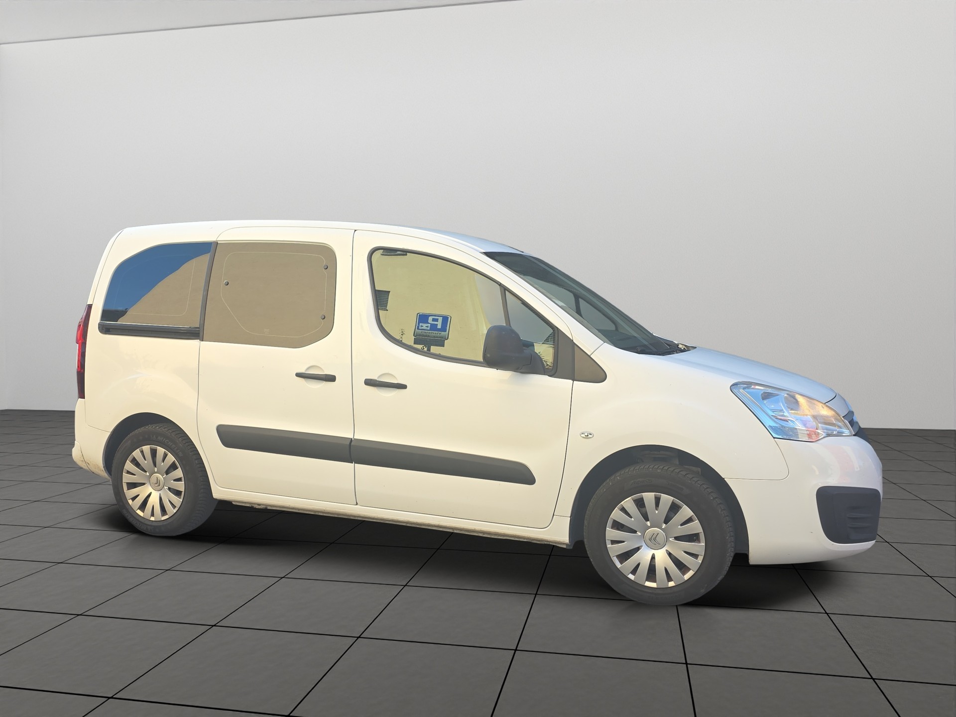 CITROEN Berlingo 1.2i Swiss FAMiIIiLY-image-3