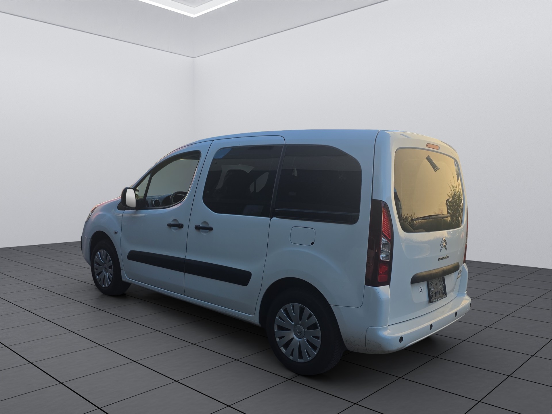 CITROEN Berlingo 1.2i Swiss FAMiIIiLY-image-6