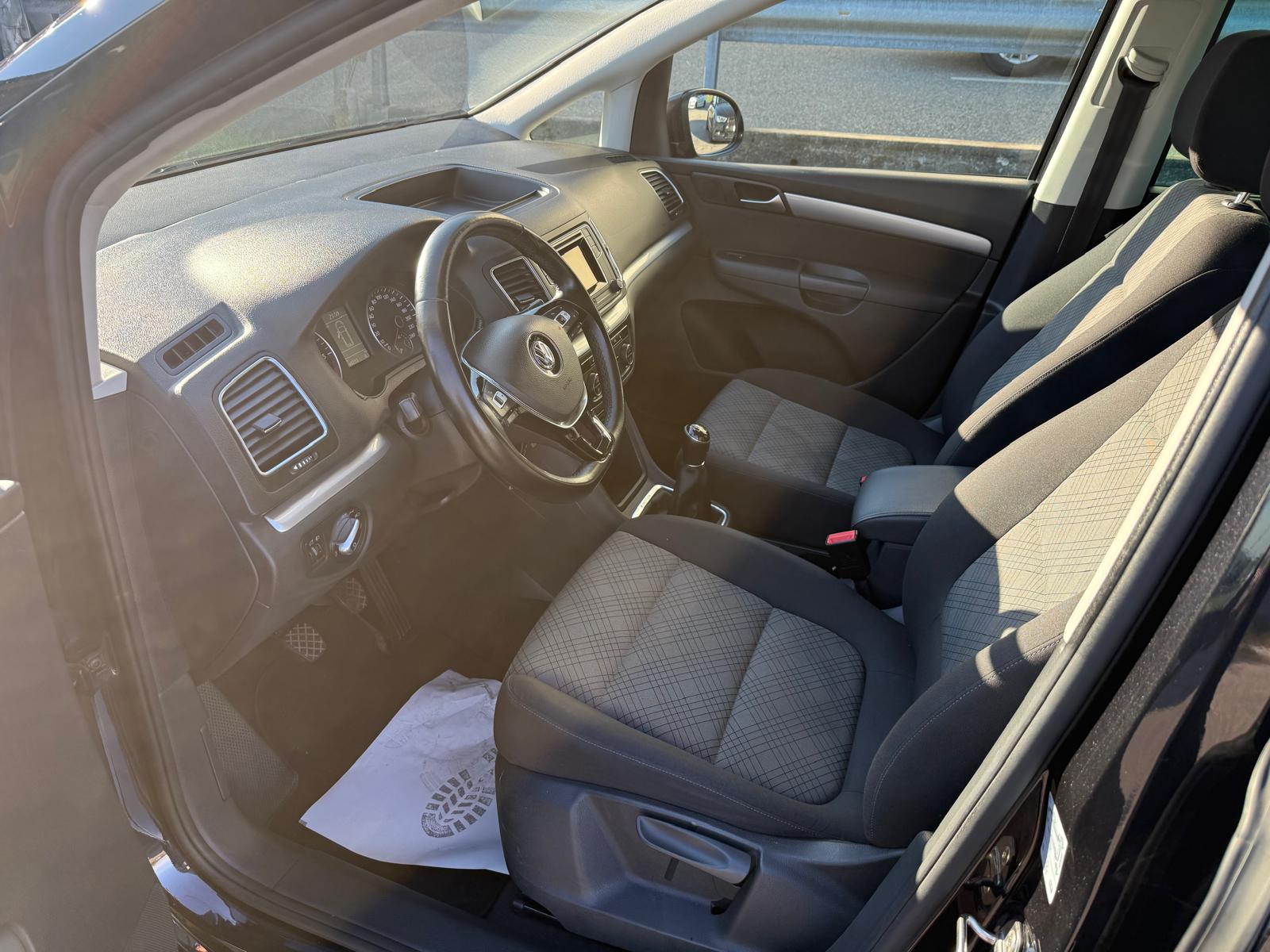 VW Sharan 2.0 TDI BMT Trendline 4Motion-image-7
