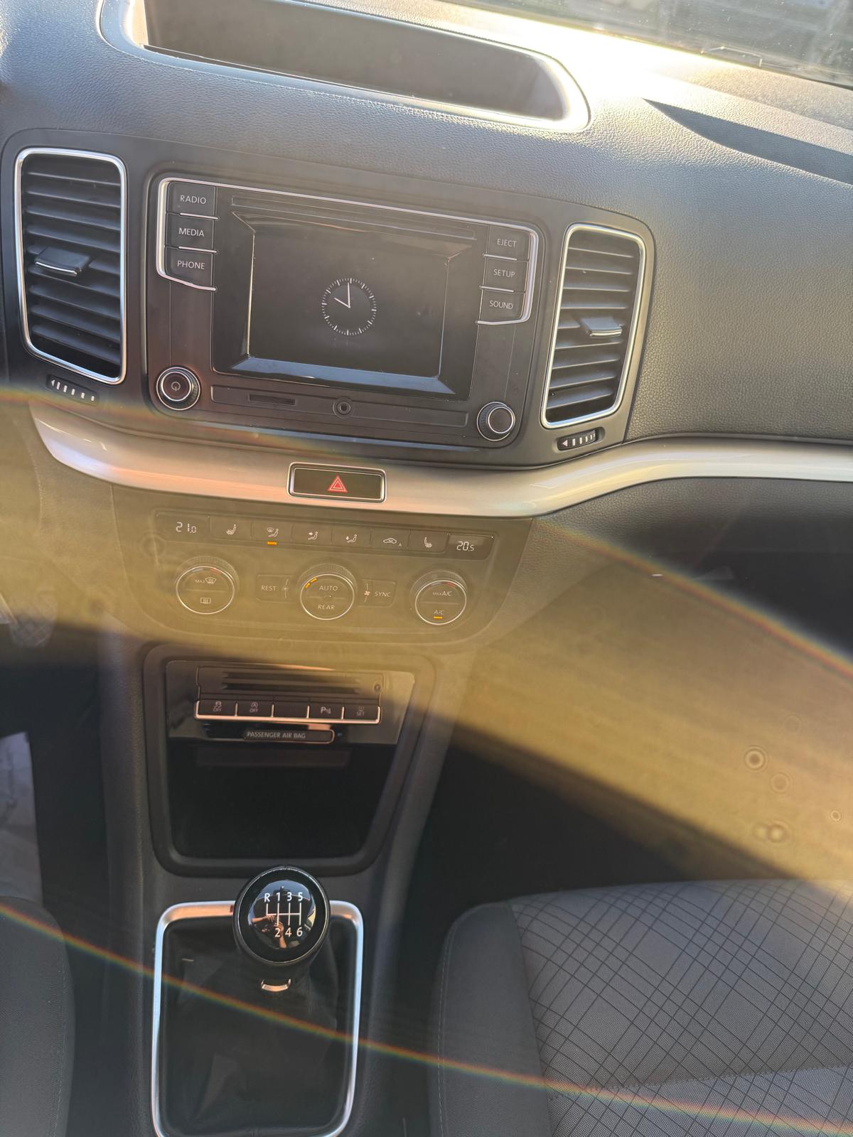 VW Sharan 2.0 TDI BMT Trendline 4Motion-image-8