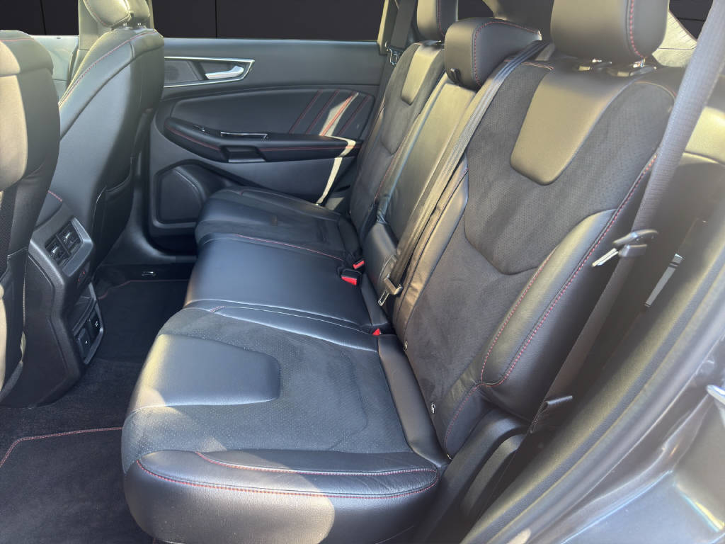 FORD Edge 2.0 EcoBlue 238 ST-Line-image-11