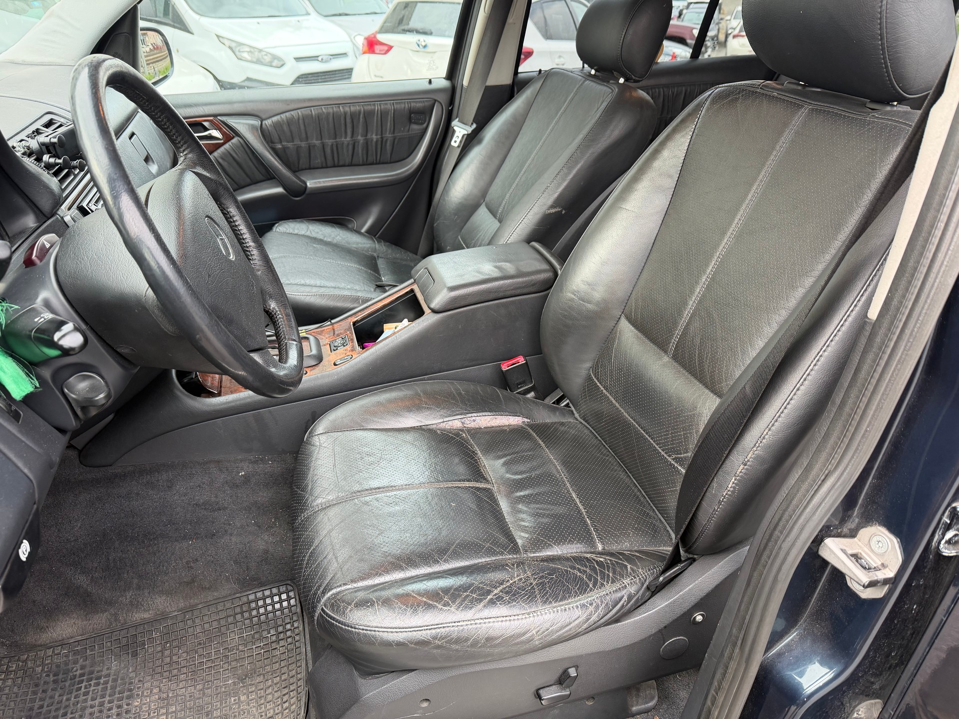 MERCEDES-BENZ ML 270 CDI-image-7