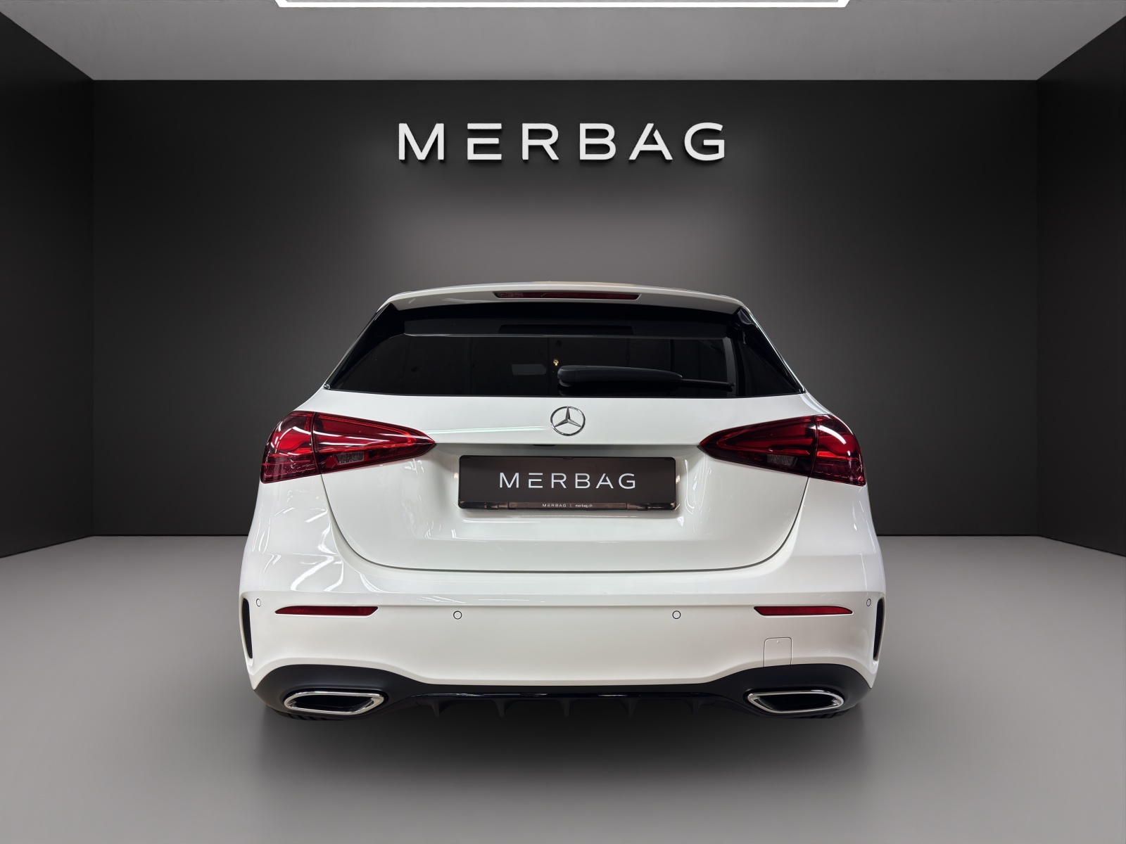 MERCEDES-BENZ A 200 AMG Line-image-3