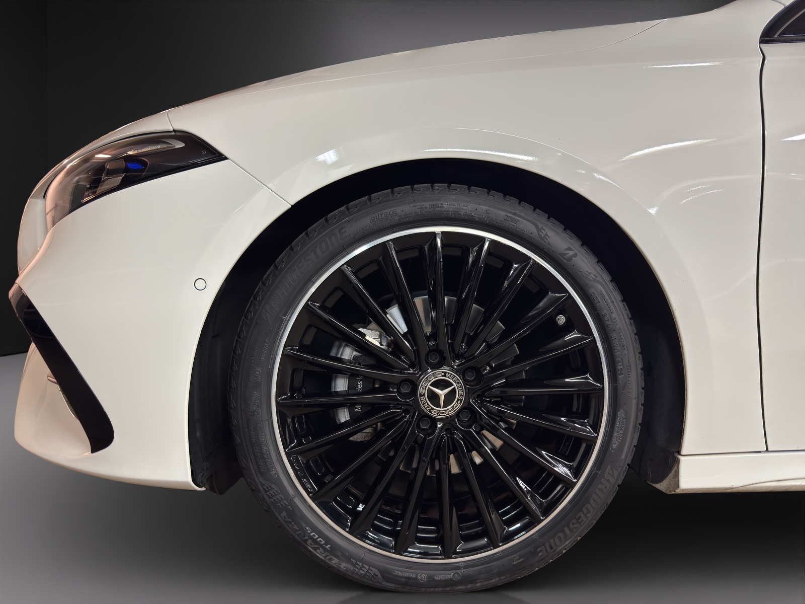 MERCEDES-BENZ A 200 AMG Line-image-7