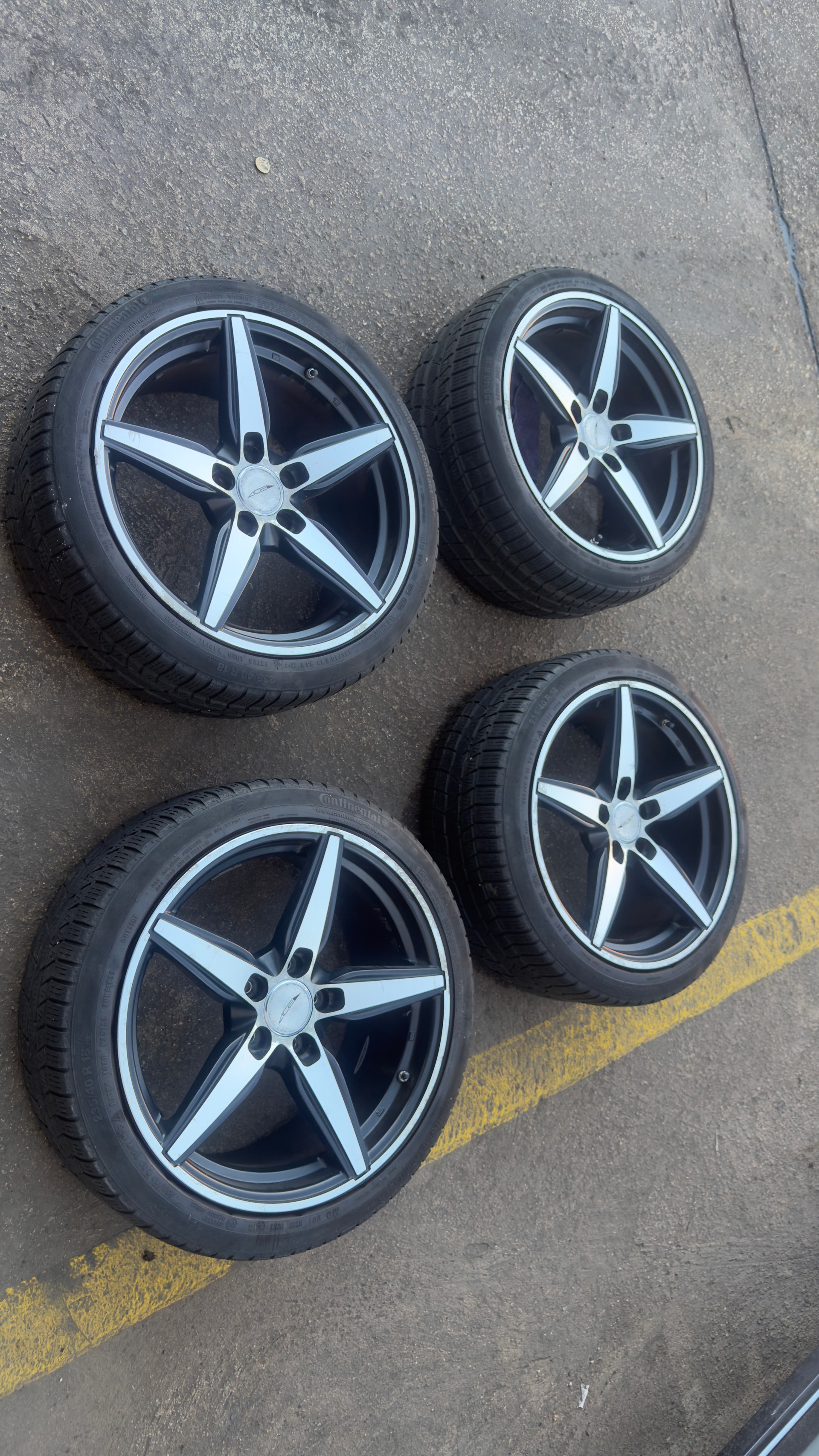MERCEDES-BENZ CLA 250 AMG Line 7G-DCT 4Matic-image-14