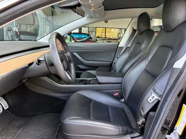 TESLA Model 3 Performance Dual Motor AWD-image-9