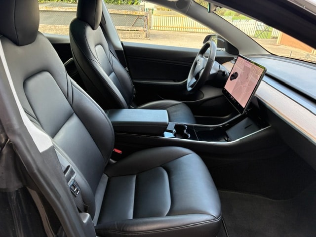 TESLA Model 3 Performance Dual Motor AWD-image-11