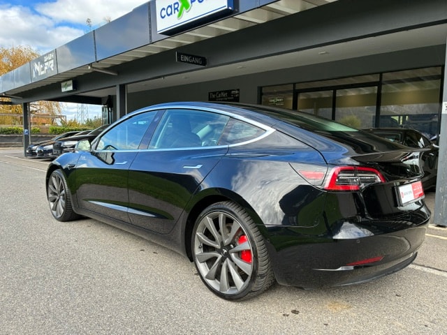 TESLA Model 3 Performance Dual Motor AWD-image-5