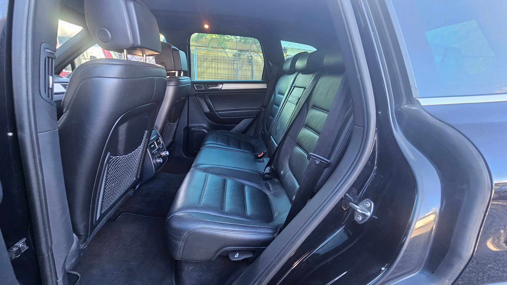 VW Touareg 4.2 TDI Tiptronic-image-5