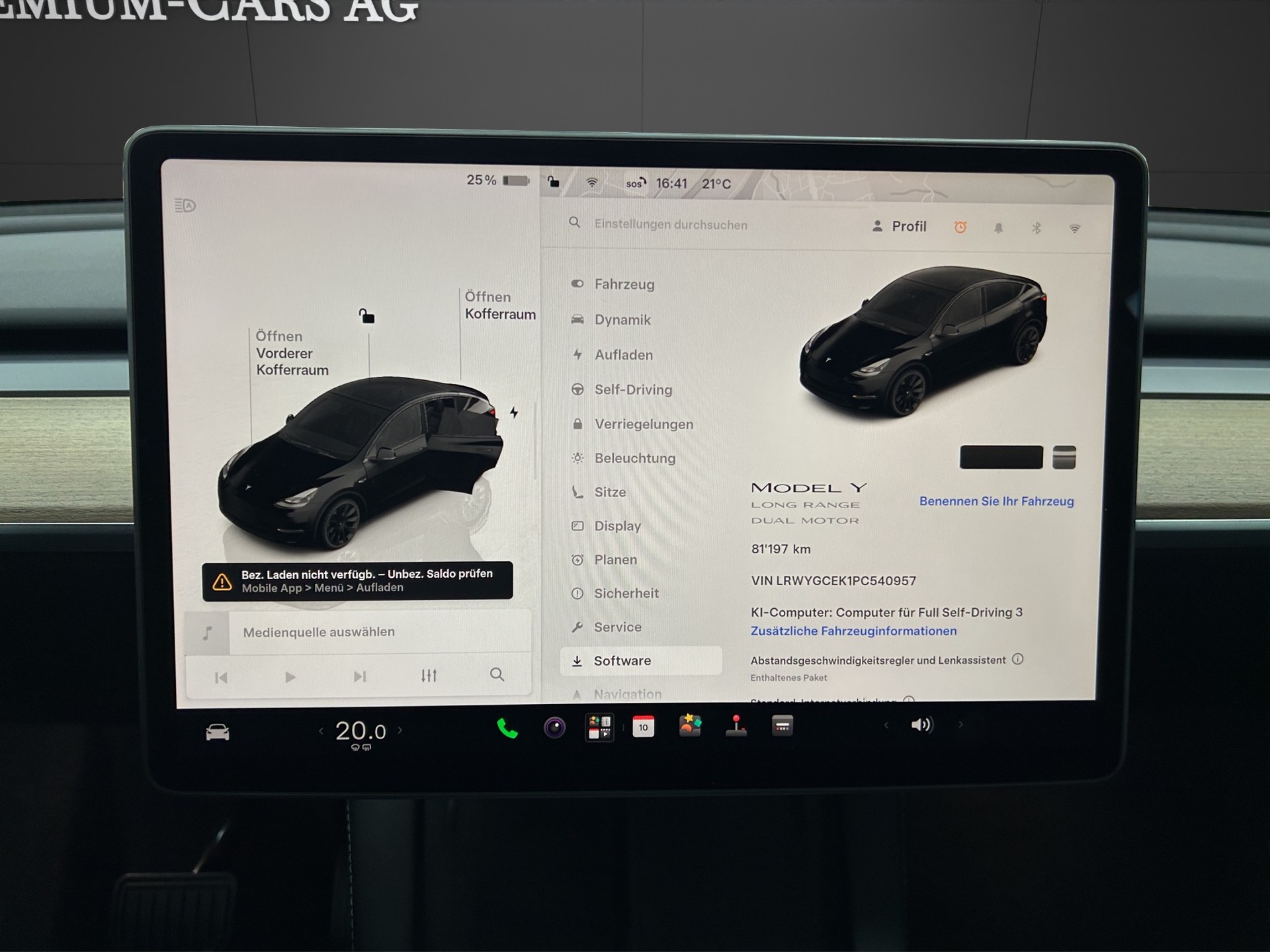 TESLA Model Y Long Range Dual Motor AWD / Model 2023-image-8