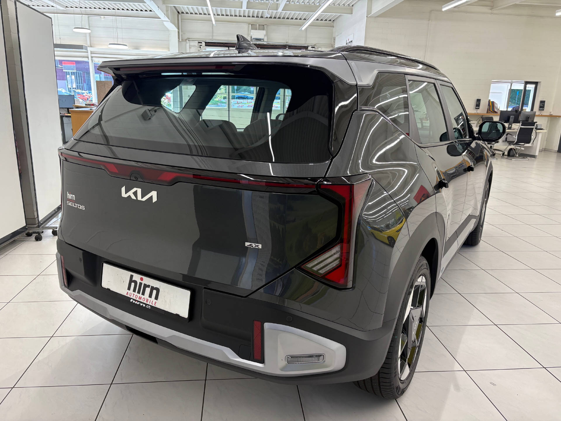 KIA Seltos 1.6 T-GDi Style-image-4