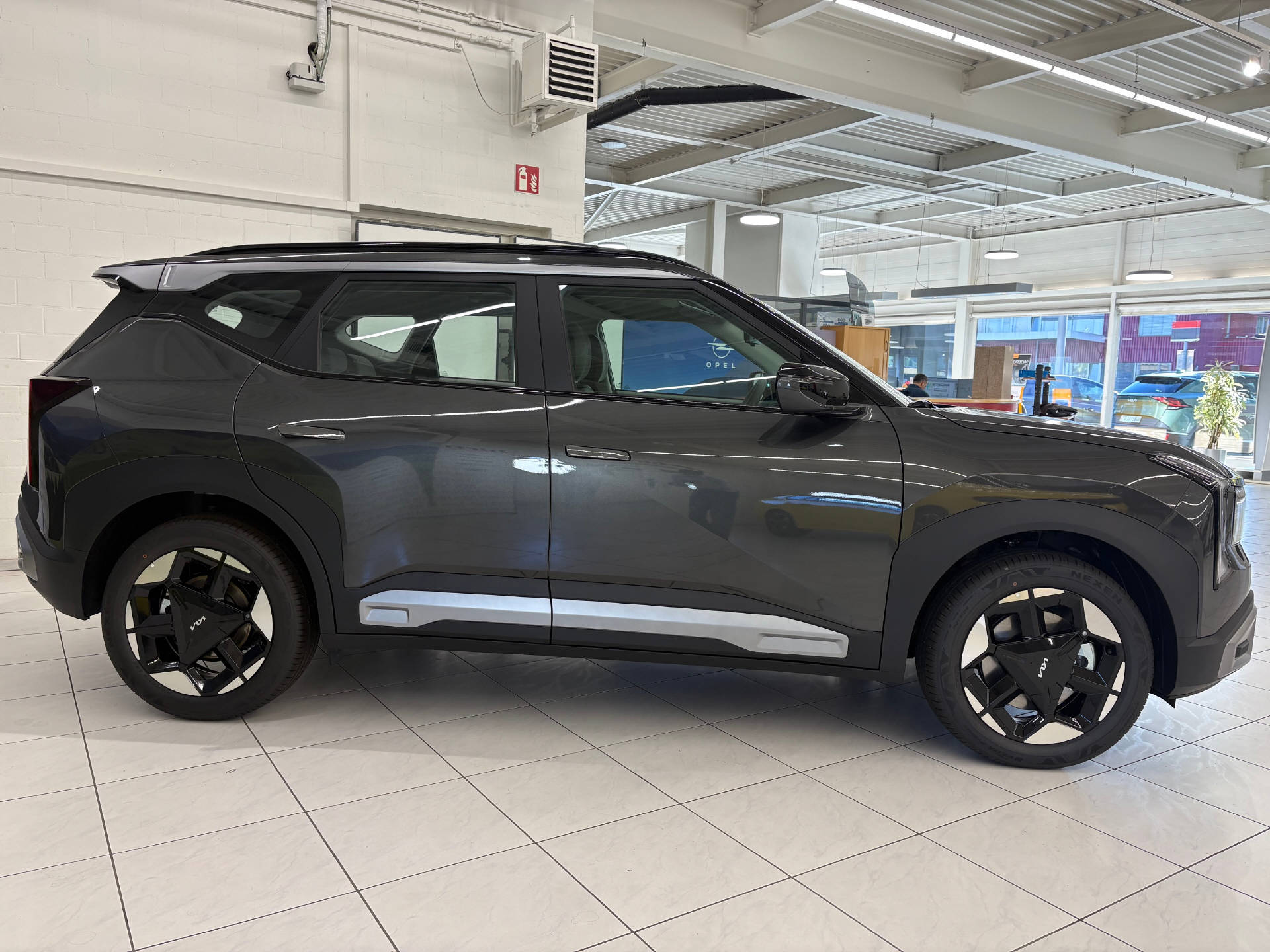 KIA Seltos 1.6 T-GDi Style-image-3
