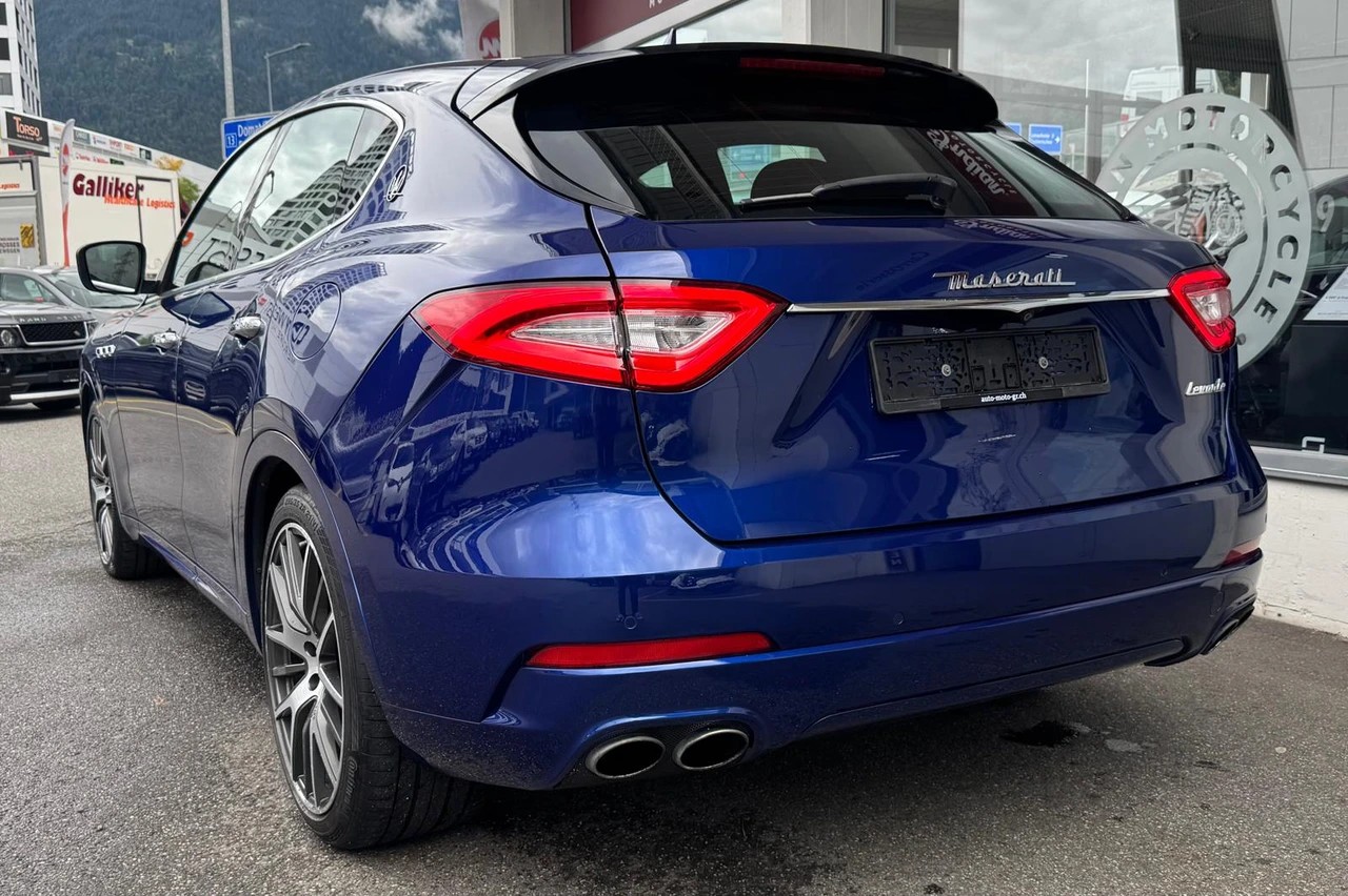 MASERATI Levante S 3.0 V6 Automatica-showroom-element-3