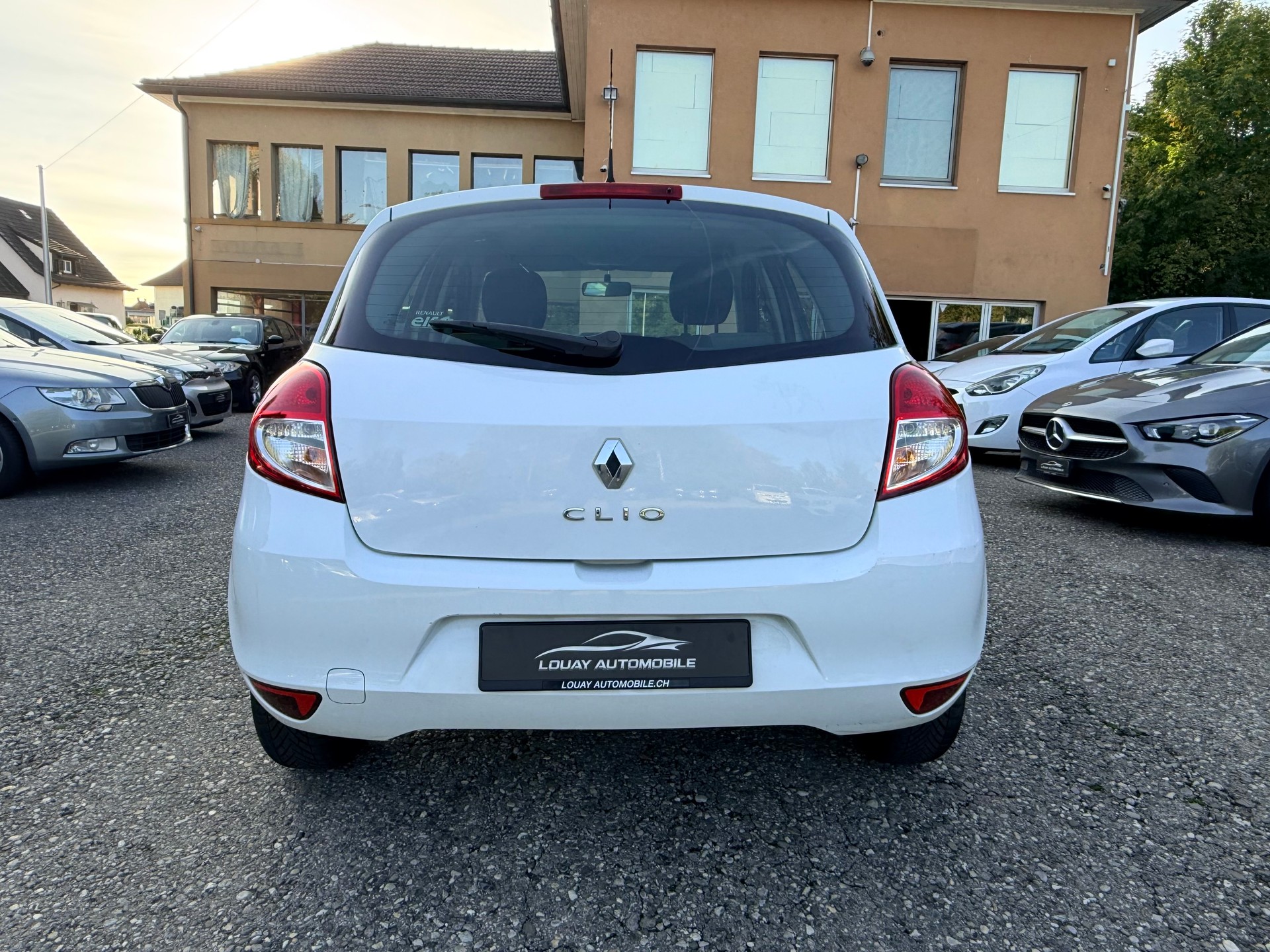 RENAULT Clio 1.2 16V Expression-image-8