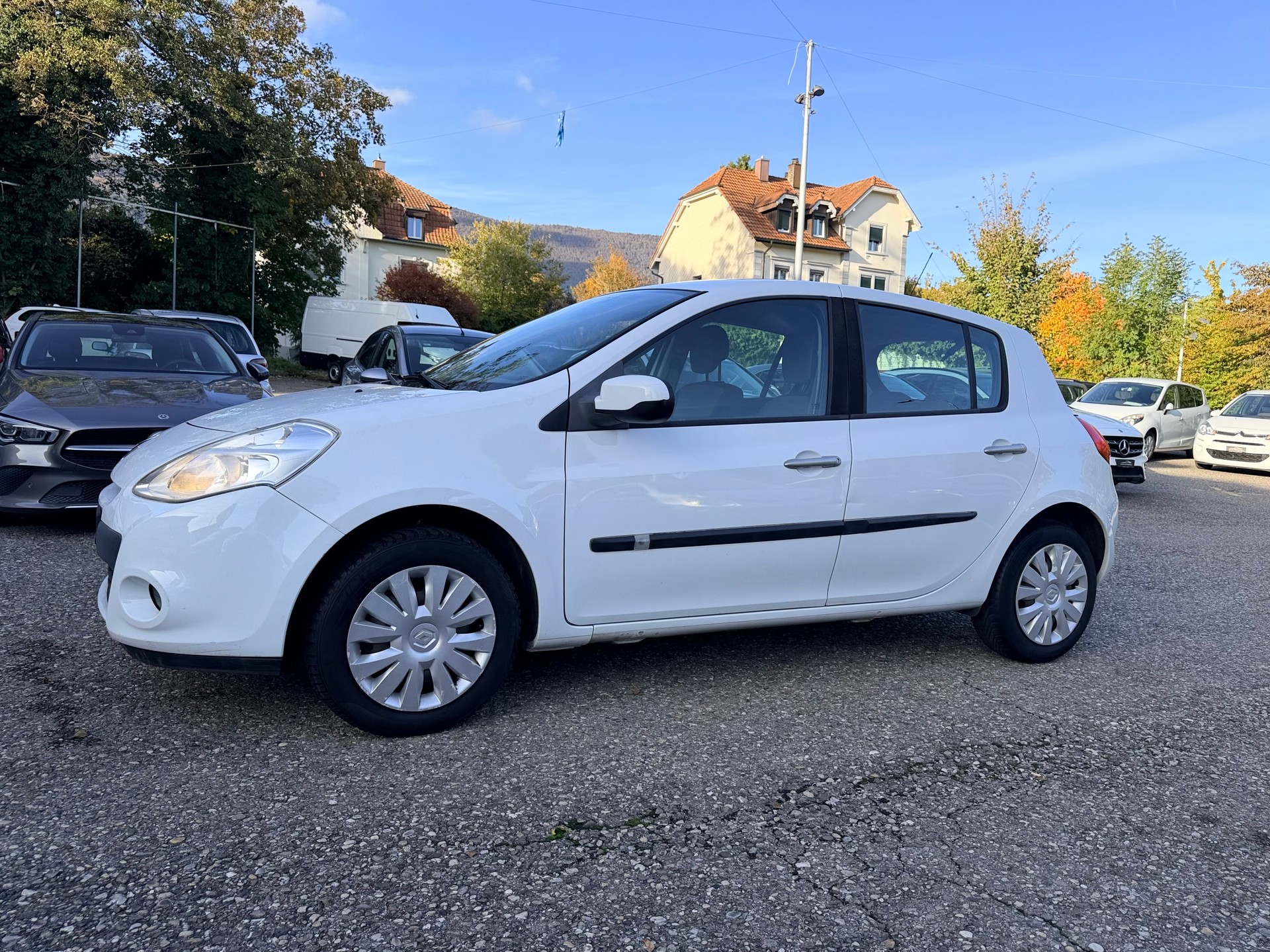 RENAULT Clio 1.2 16V Expression-image-18