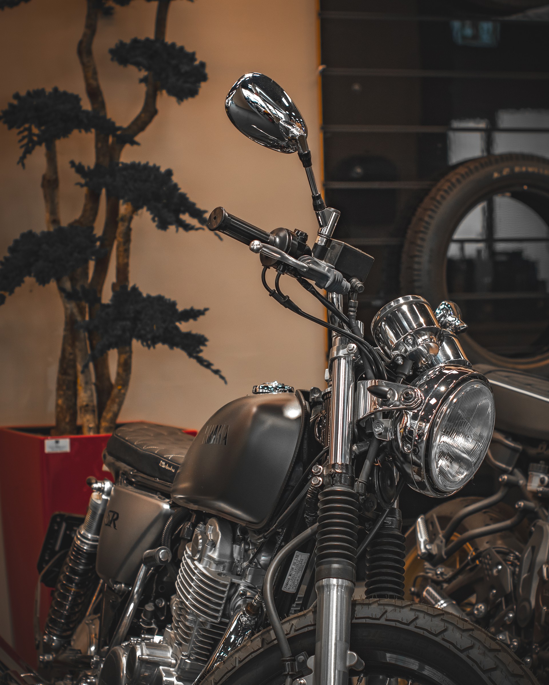 YAMAHA SR 400-image-6