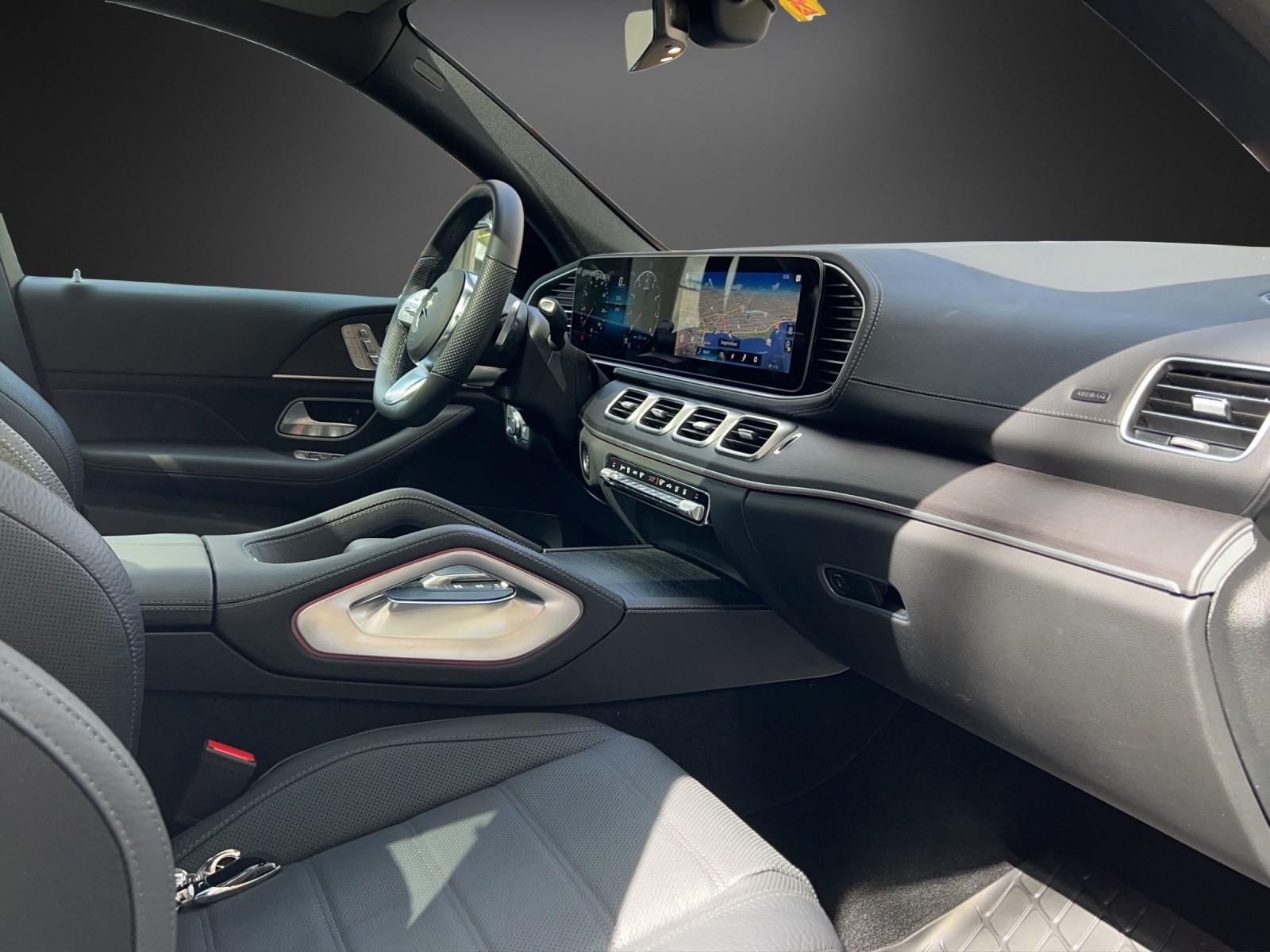 MERCEDES-BENZ GLS 580 4Matic AMG Line 9G-Tronic-image-11
