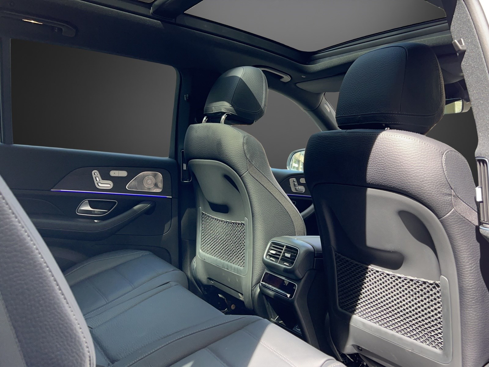 MERCEDES-BENZ GLS 580 4Matic AMG Line 9G-Tronic-image-10