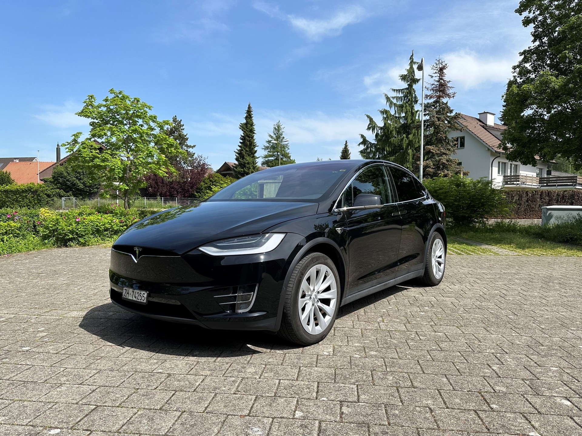 TESLA Model X Maximale-Reichweite-image-0
