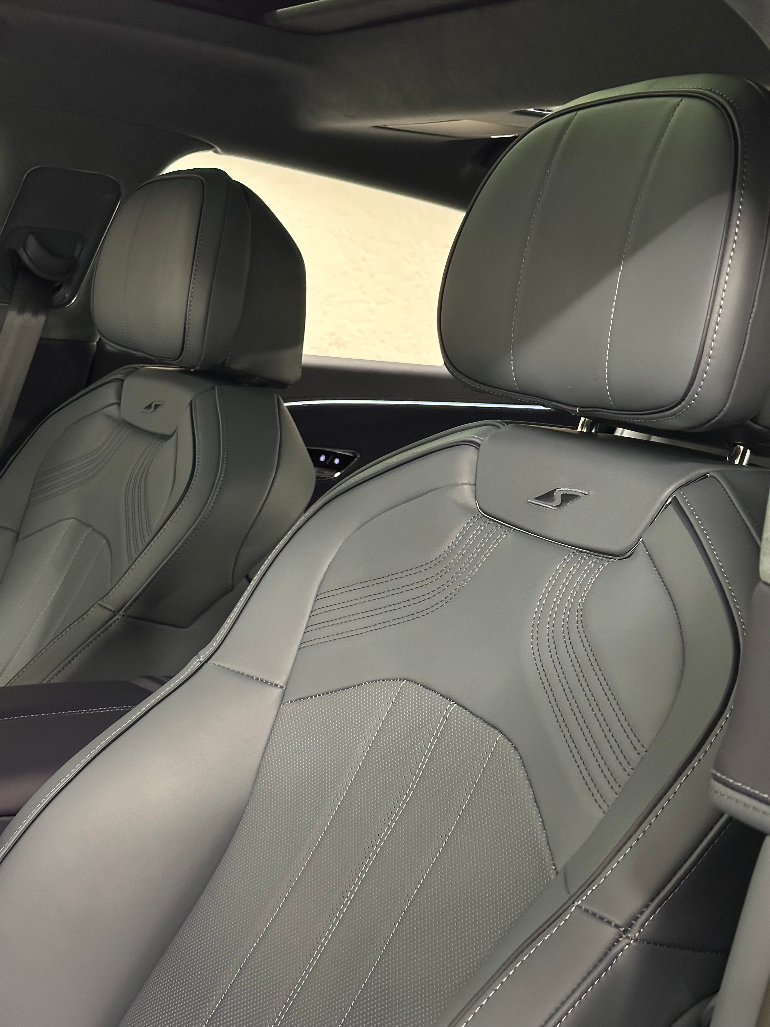 Image BENTLEY FLYING-SPUR Flying Spur 4.0 V8 S